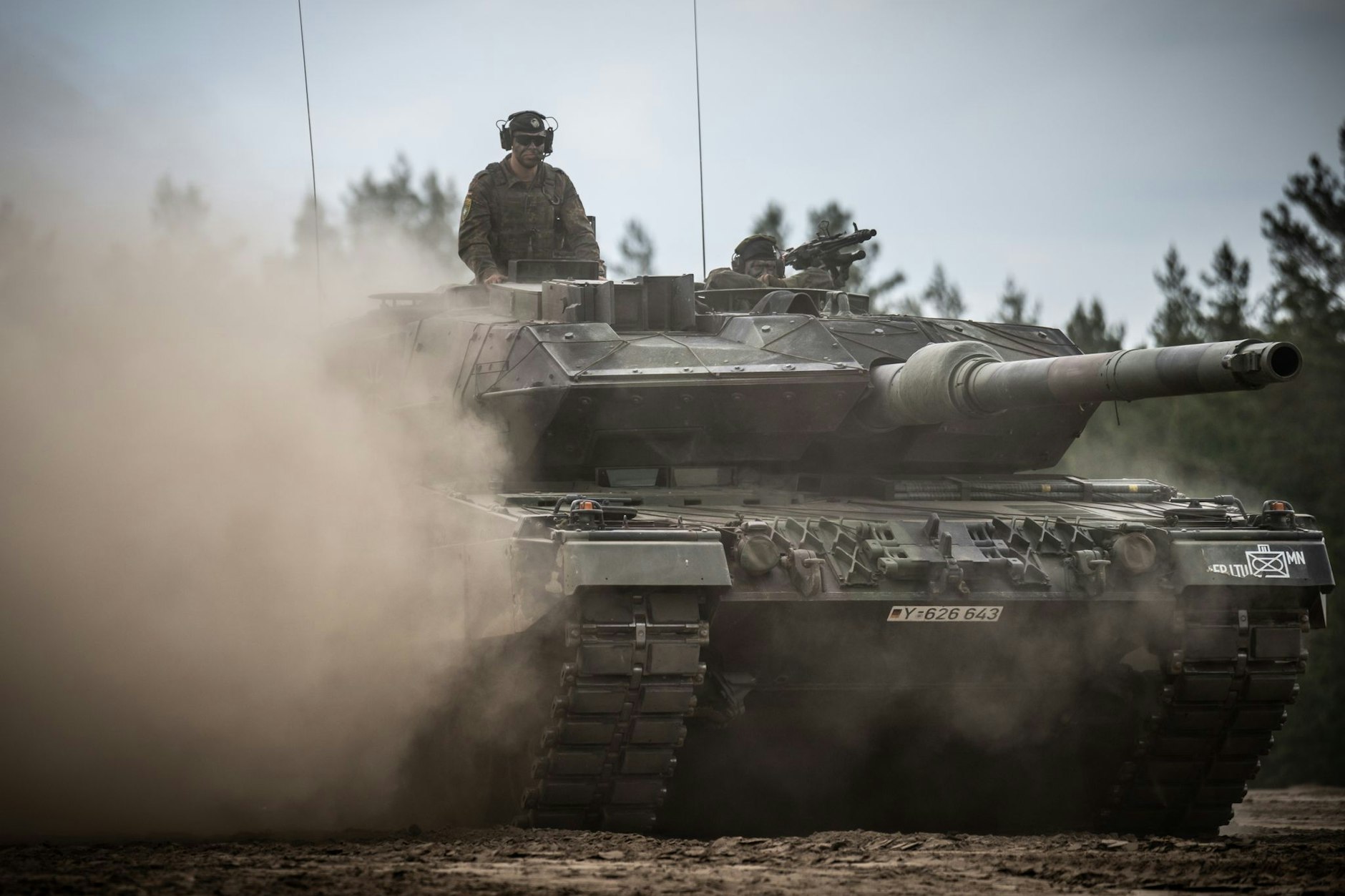 Ein Leopard-2-Panzer der Bundeswehr: Werden diese Waffen nun an die Ukraine geliefert - im Gegenzug für Atomstrom?&nbsp;
