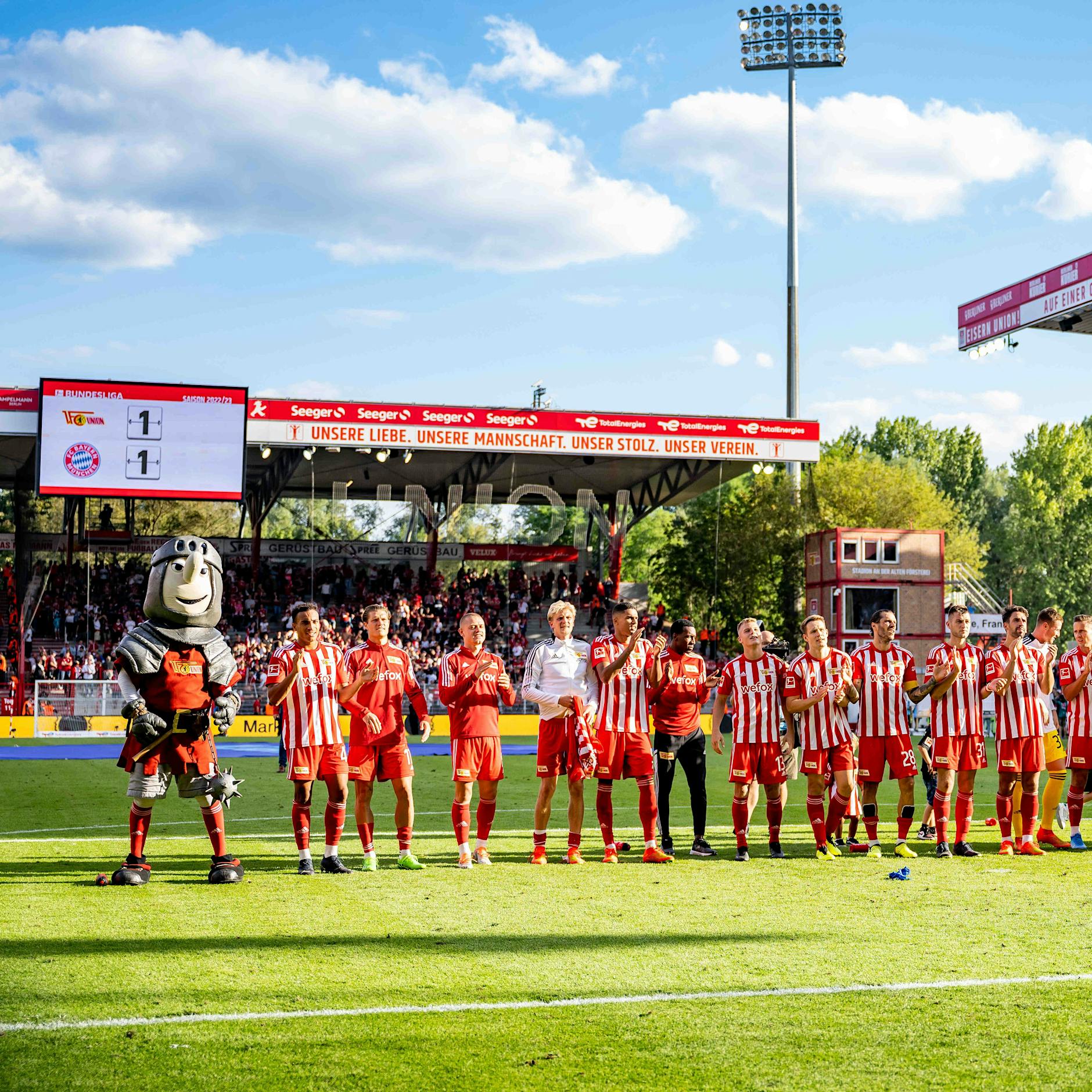 Hey, ihr Eisernen, schlagt nach im Duden, ob da nicht schon „gut, besser, 1. FC Union“ steht!!
