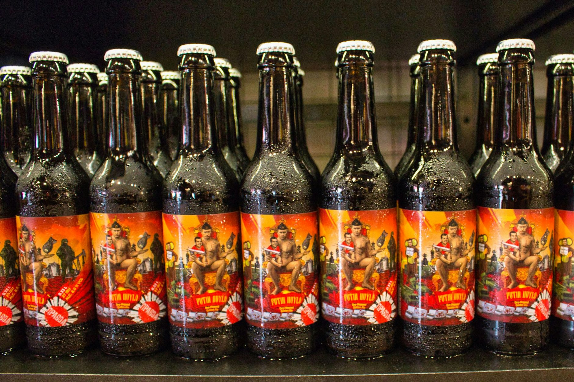 Der Titel dieses Bieres drückt aus, was fast alle Ukrainer über Putin denken.