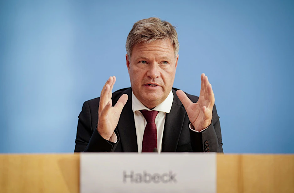 Bundeswirtschaftsminister Robert Habeck (Grüne) bei einer Pressekonferenz in Berlin