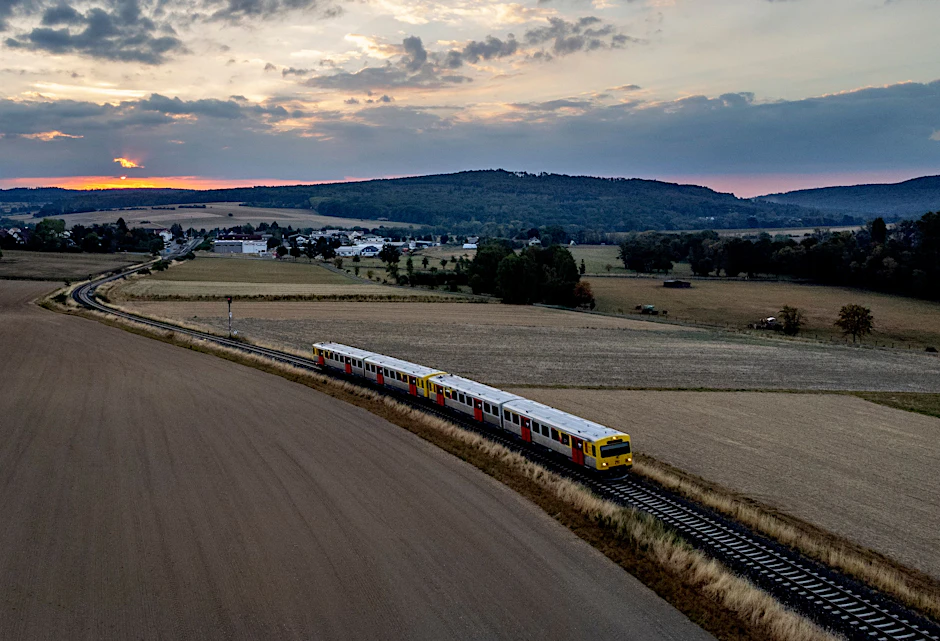 Auf dem Land weniger geschätzt als in den Städten: das 9-Euro-Ticket.
