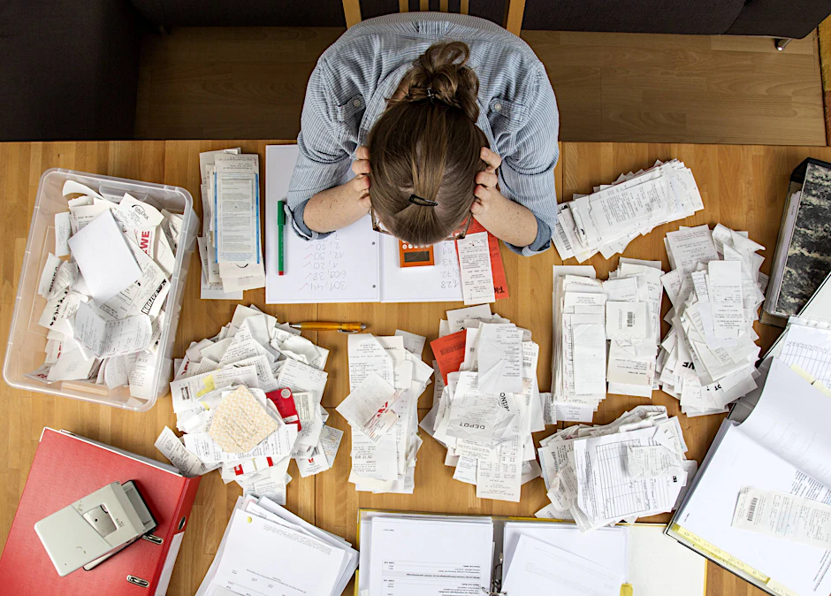 Ein Haushaltsbuch zu führen, kann anstrengend sein, ist aber nicht so schlimm wie eine Steuererklärung. (Symbolfoto)