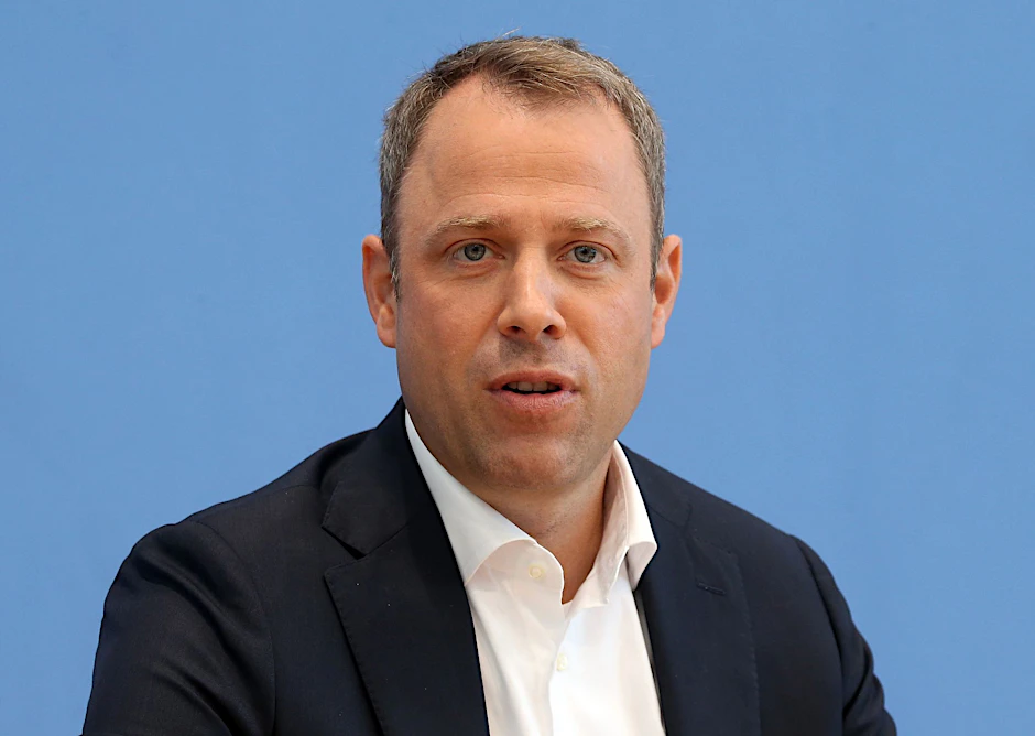Der Generalsekretär der CDU kritisiert das Entlastungspaket der Ampel.  