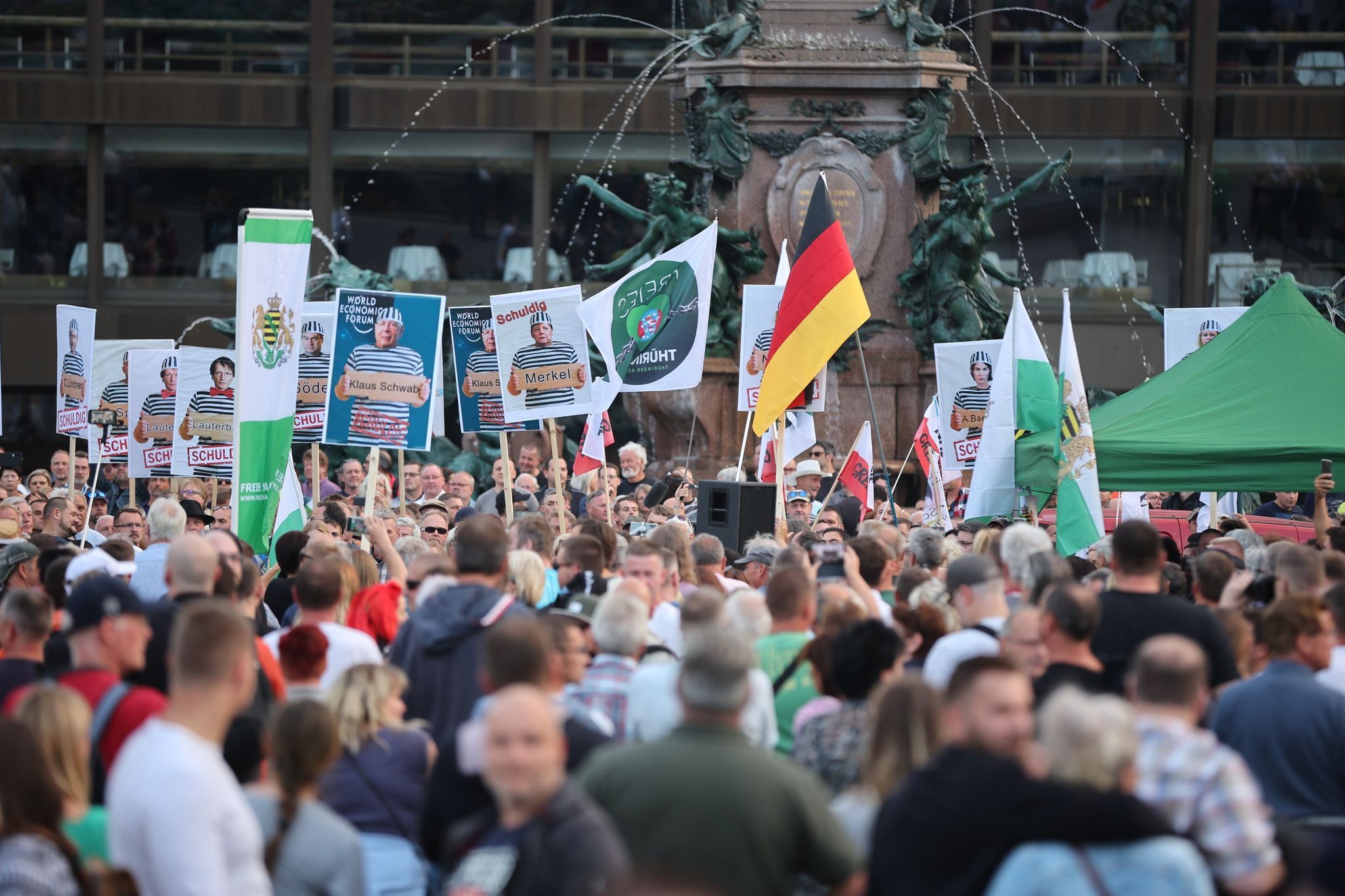 Tausende Bei Leipziger Protesten Gegen Hohe Energiepreise