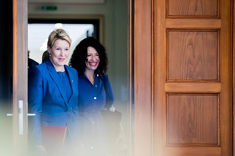Franziska Giffey und Verkehrssenatorin Bettina Jarasch sind sich nahezu einig.