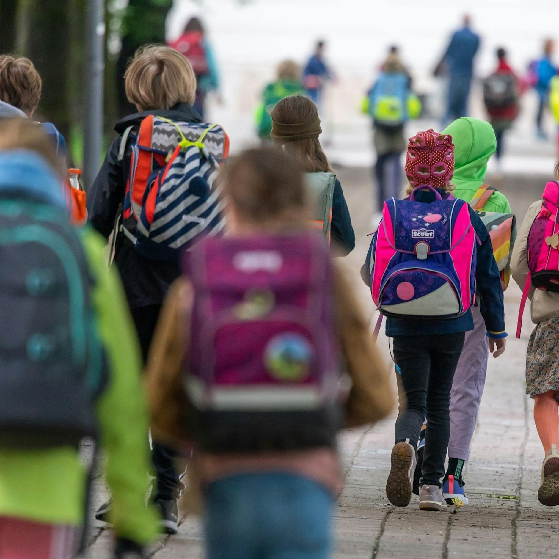 Hilfe für arme Familien in Berlin – wenn der Schulanfang zu teuer wird