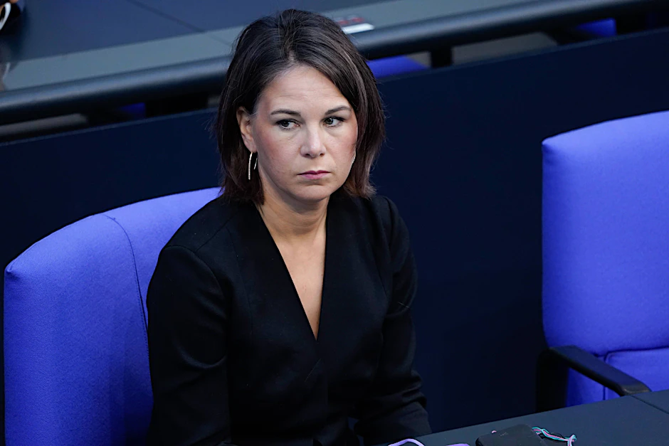 Außenministerin Annalena Baerbock während der Haushaltsdebatte im Bundestag