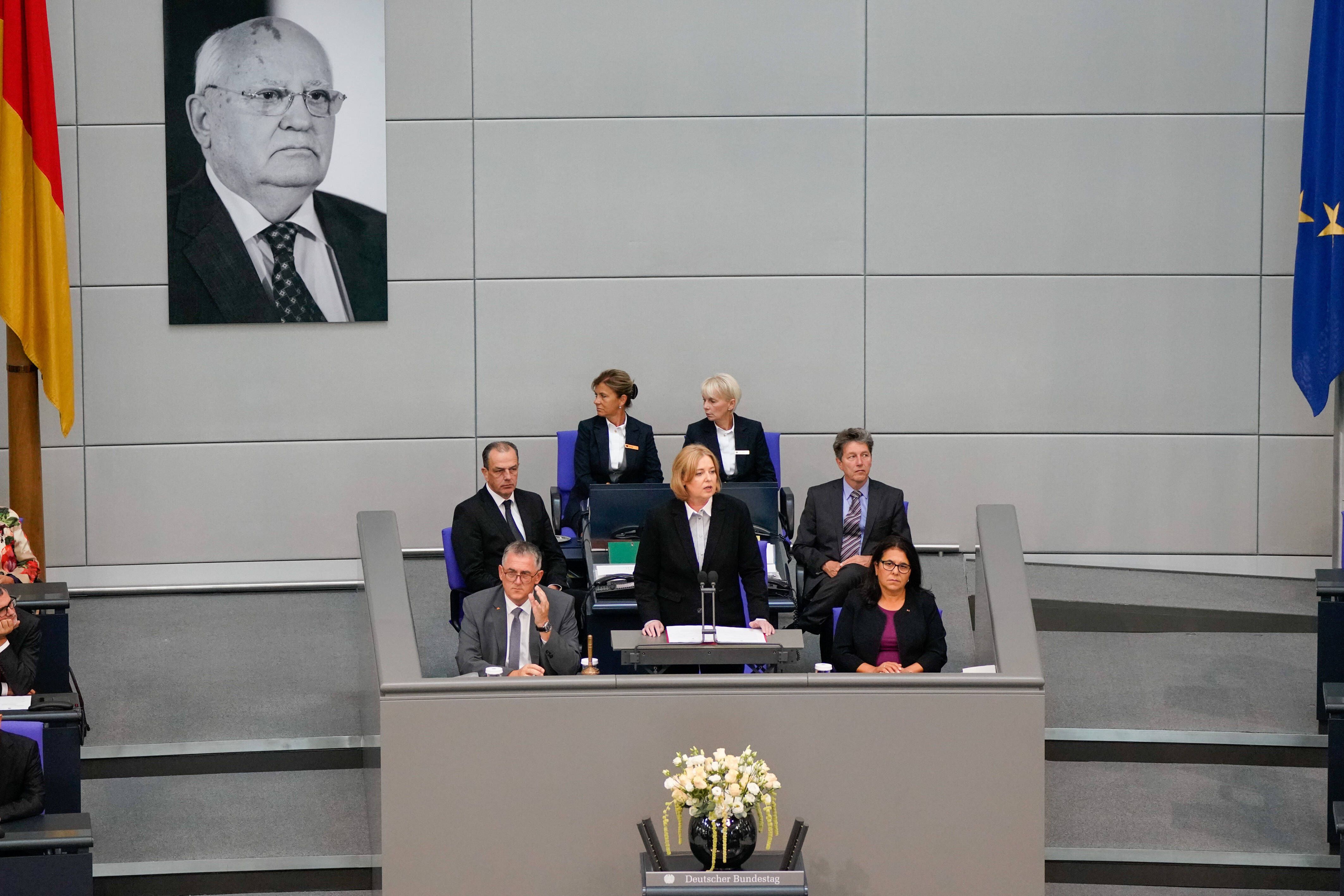 Image - Rumms-Rededuell zwischen Scholz und Merz, und ein Seitenhieb gegen die AfD