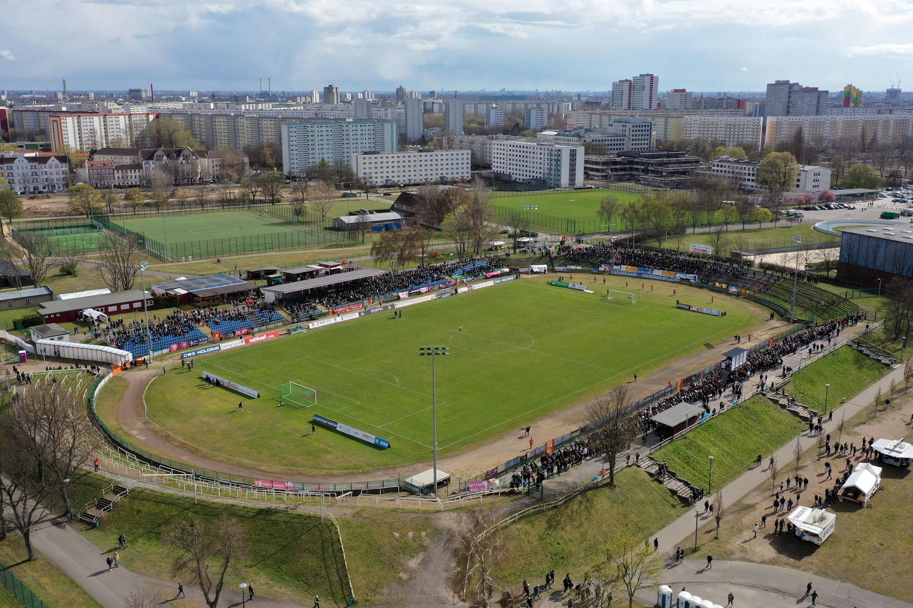 Das Fußballstadion im Sportforum spielt in den Plänen des Senats keine Rolle.