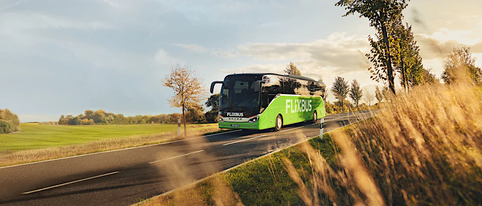 Anbieter von Fernbussen wie Flixbus beklagten, dass ihre Fahrgastzahlen wegen des Rabatt-Tickets im Juni, Juli und August stark eingebrochen seien.&nbsp;