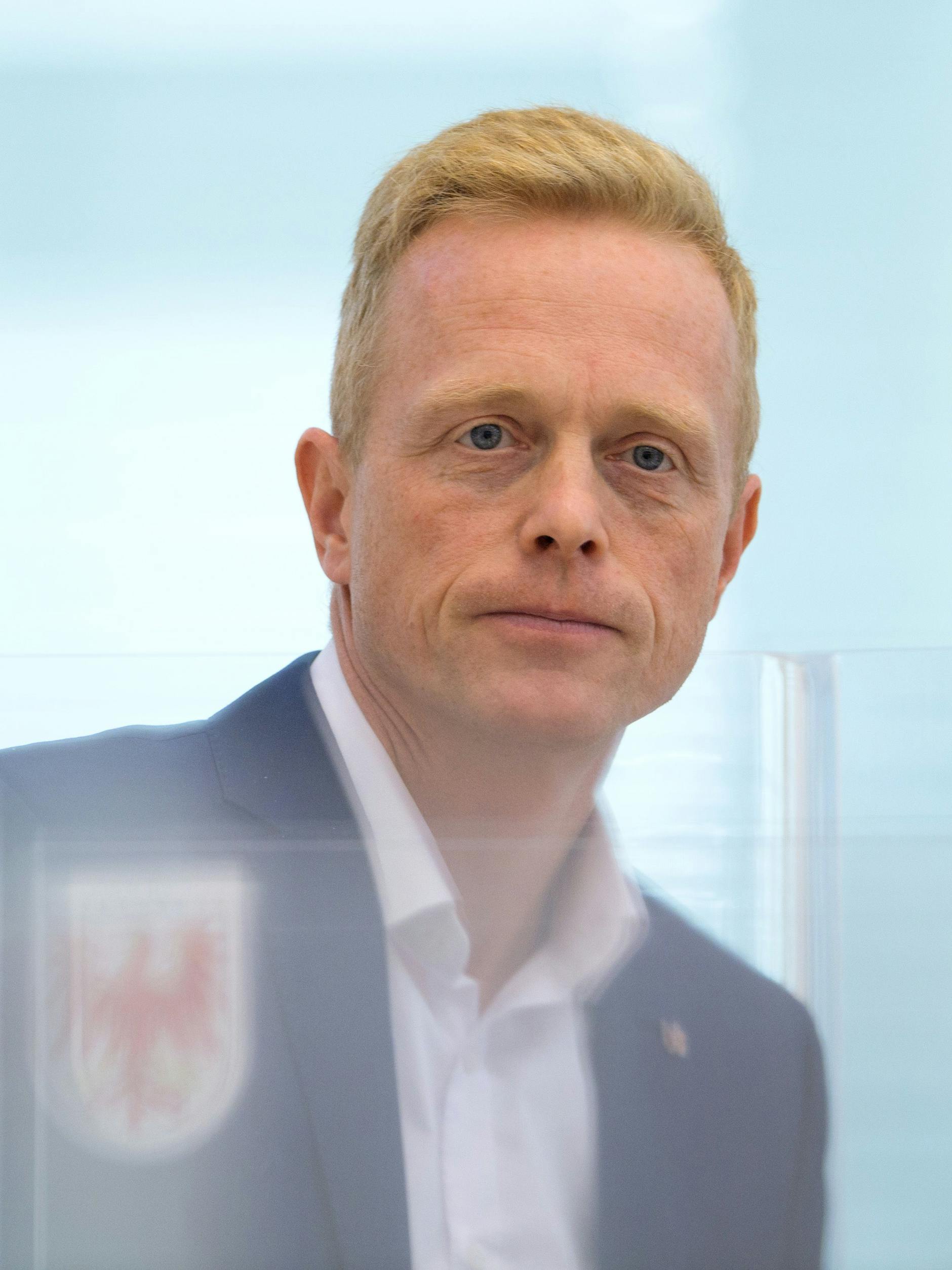 OB-Kandidat Lars Schieske (AfD) im Potsdamer Landtag