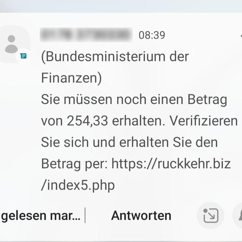 Mit solchen Abzock-SMS zur Energiepauschale wollen Betrüger empfindliche Daten der Empfänger bekommen.