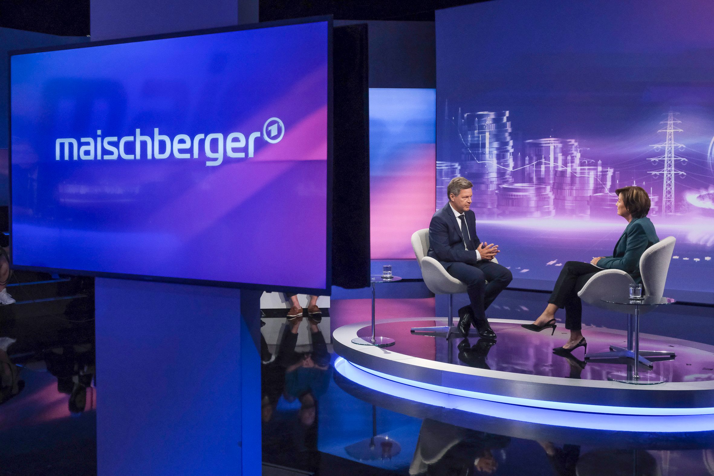 Hakle, Görtz... rollt eine Insolvenzwelle auf uns zu? Wirtschaftsminister Habeck schockt mit Interview-Äußerung bei Maischberger