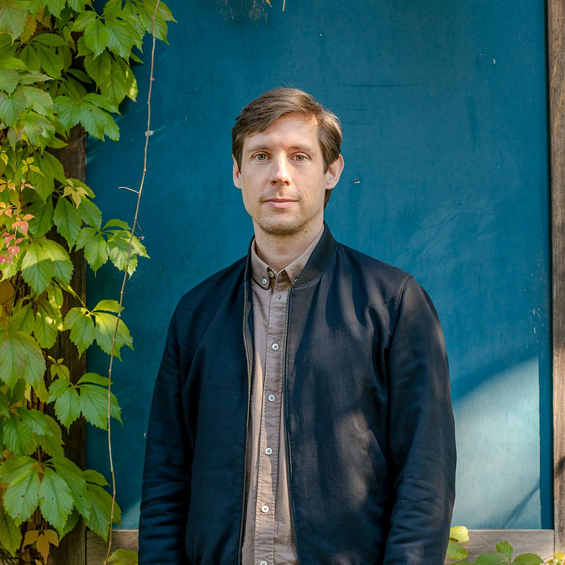 In Berlin fotografiert er Hochzeiten, in Mexiko die Spuren der Gewalt
