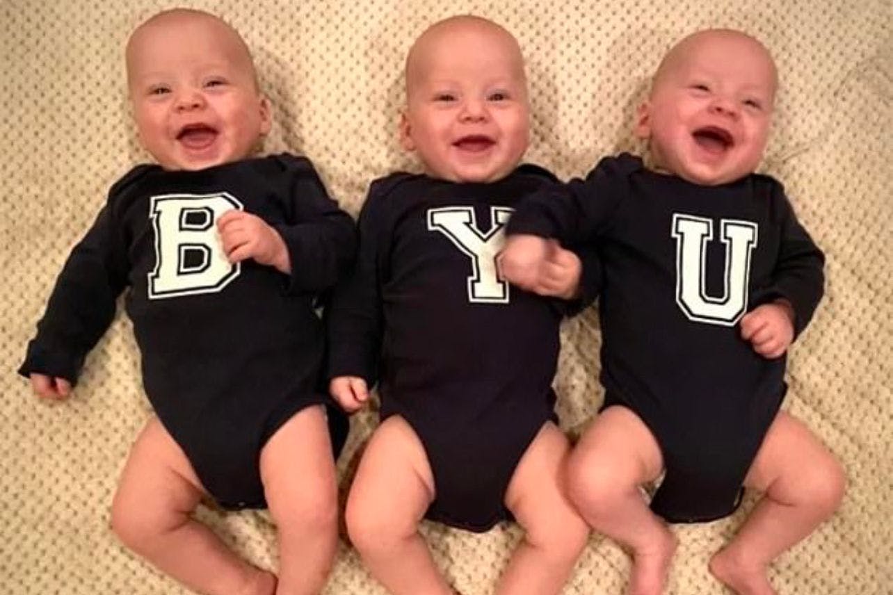 Eine Mutter aus Utah brachte eineiige Drillinge zur Welt. Die Wahrscheinlichkeit dafür: 1 zu 20 Milliarden.