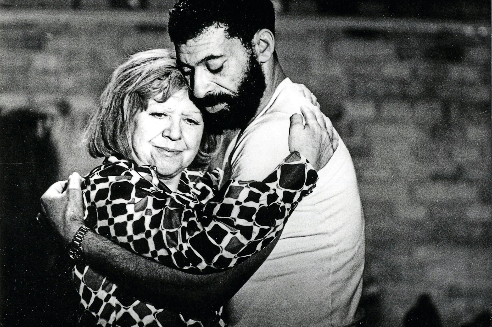 Brigitte Mira und El Hedi Ben Salem in „Angst essen Seele auf“ 1974.