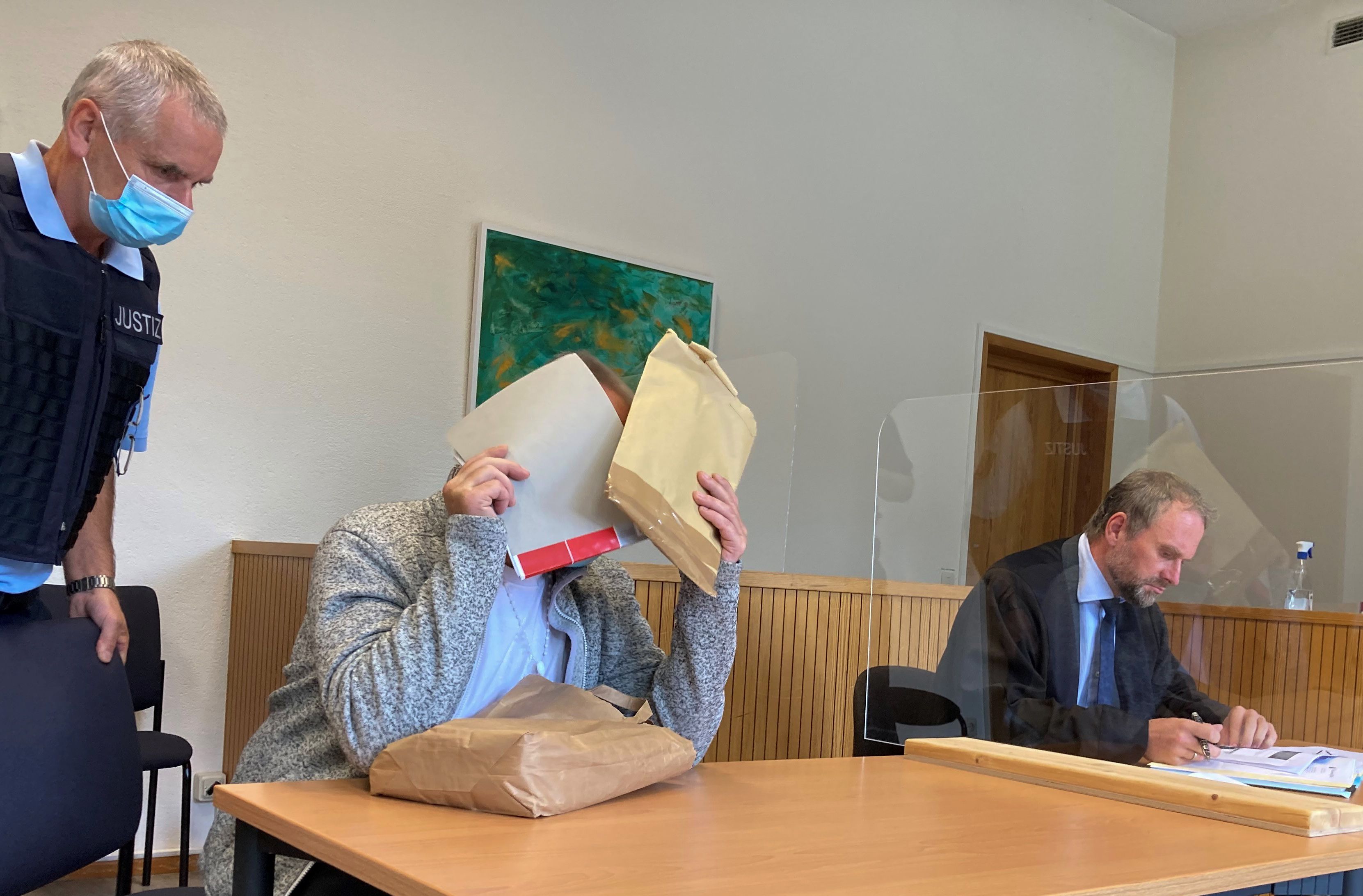 Image - Ein Jahr und acht Monate Haft für den Mann, der zum Töten von Polizisten aufrief