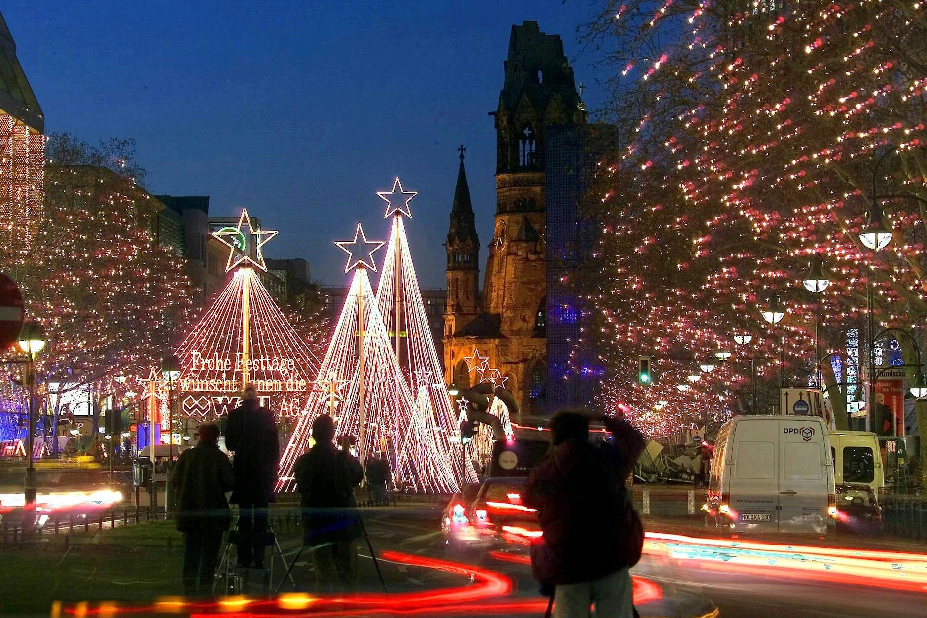 Rund 140.000 LEDs beleuchten normalerweise im Winter den Kurfürstendamm.