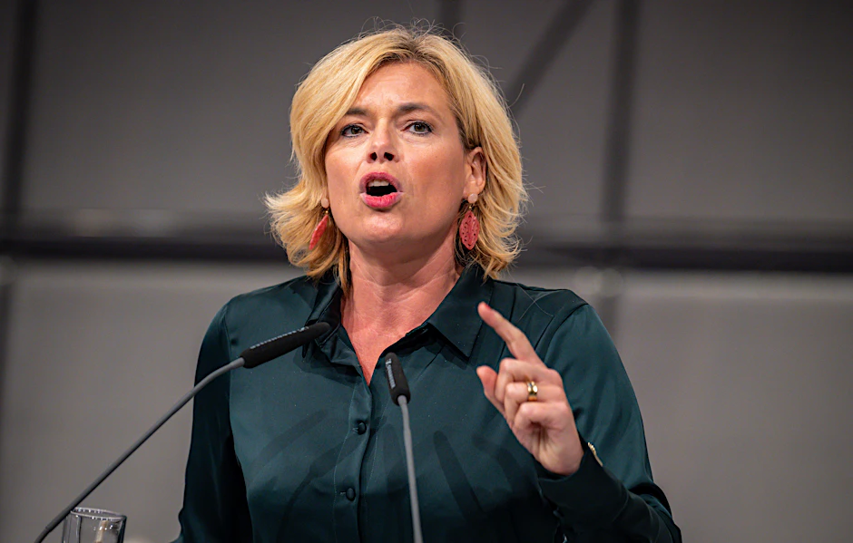Julia Klöckner forderte in ihrer Rede auch von den Männern mehr Beteiligung in Sachen Frauenpolitik.