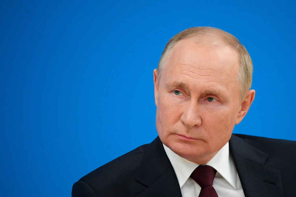 Russische Abgeordnete wollen Putin wegen Hochverrats anklagen