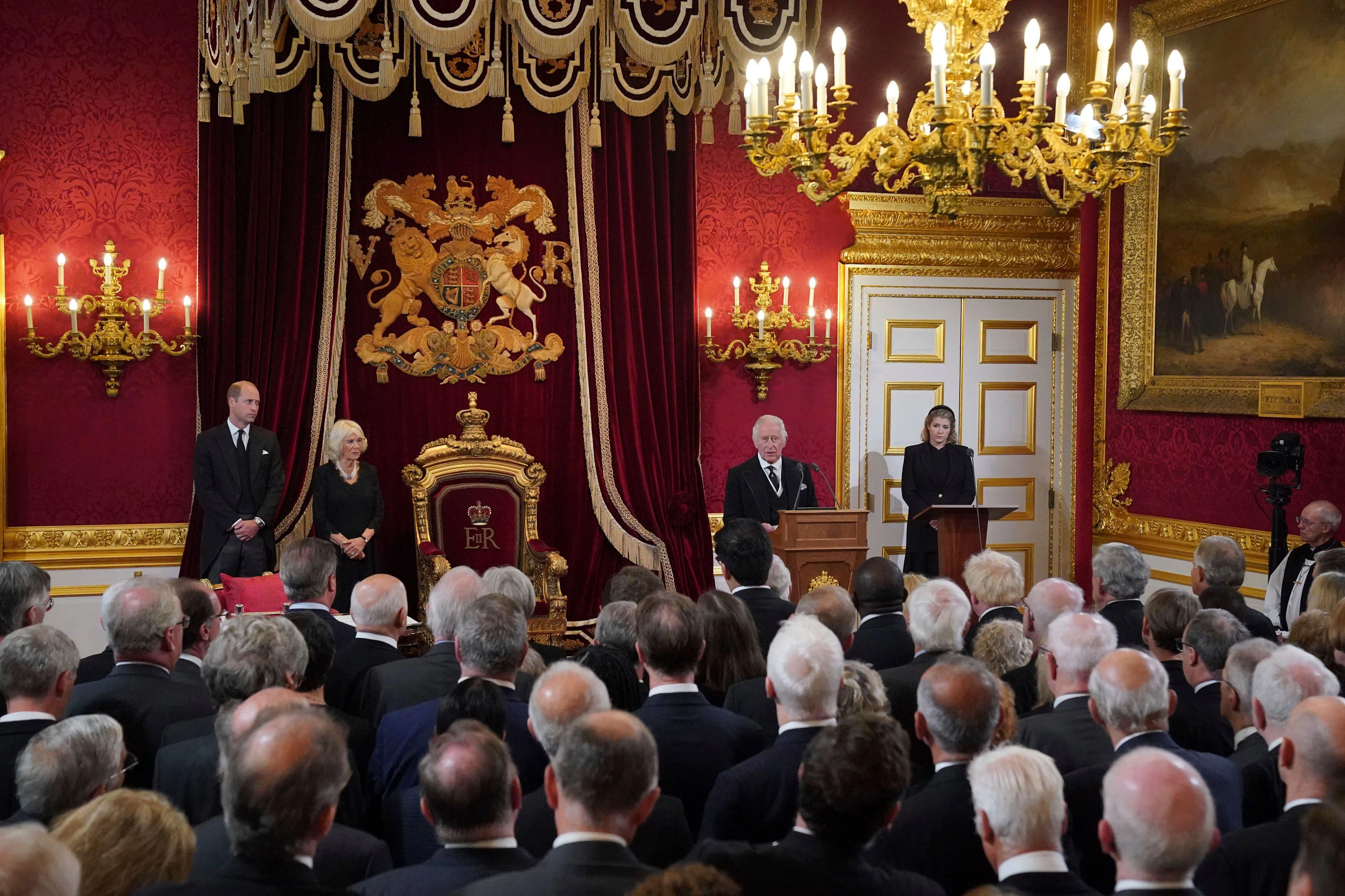 Charles bei seiner Proklamation zum König.&nbsp;