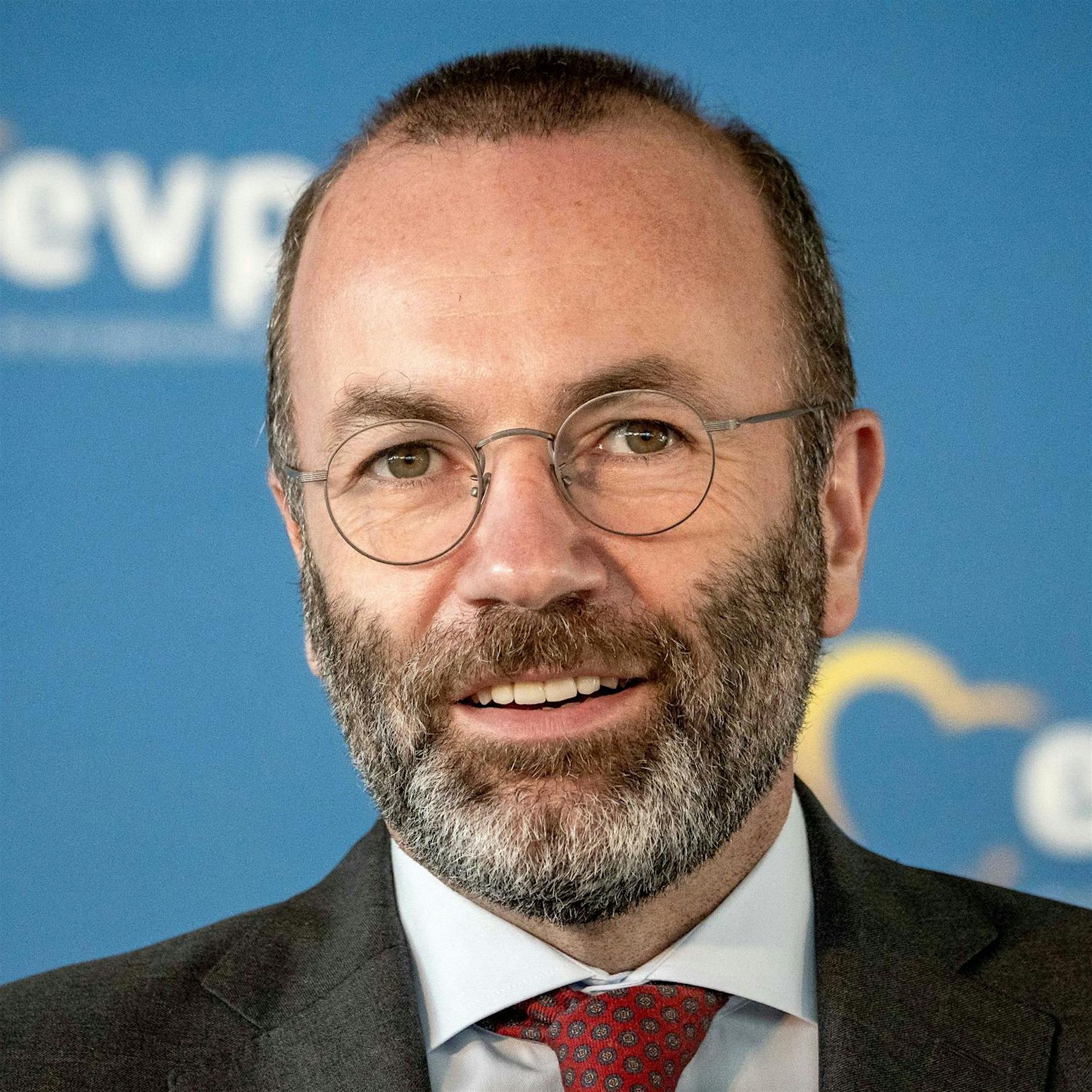 Weber wegen Wahlkampfhilfe für Berlusconi in der Kritik