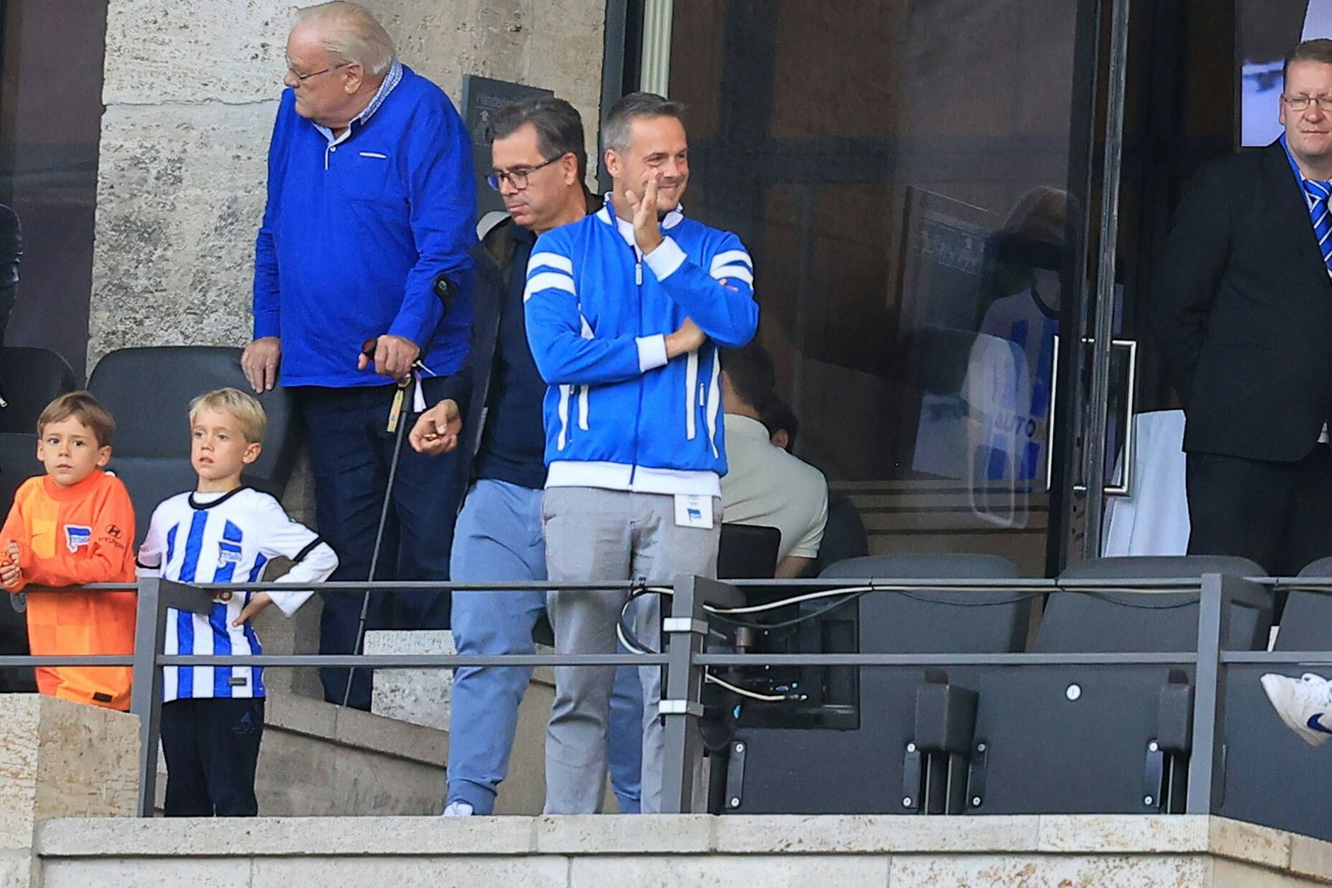 Lebt das neue positive Gefühl vor: Hertha-Präsident Kay Bernstein (42). 