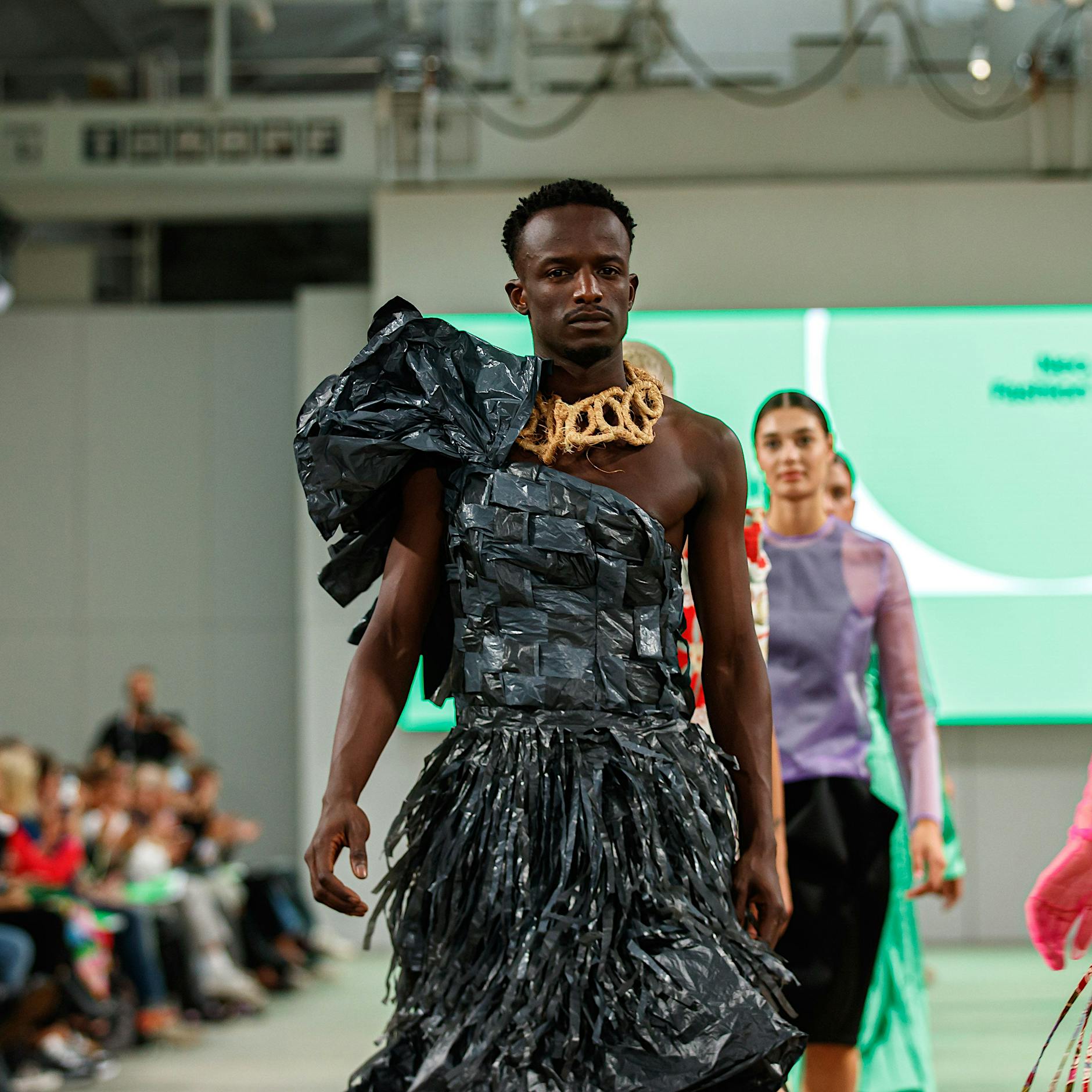 Neo.Fashion 2022: 3 Tage, 11 Unis, 80 Graduierte, 900 Looks