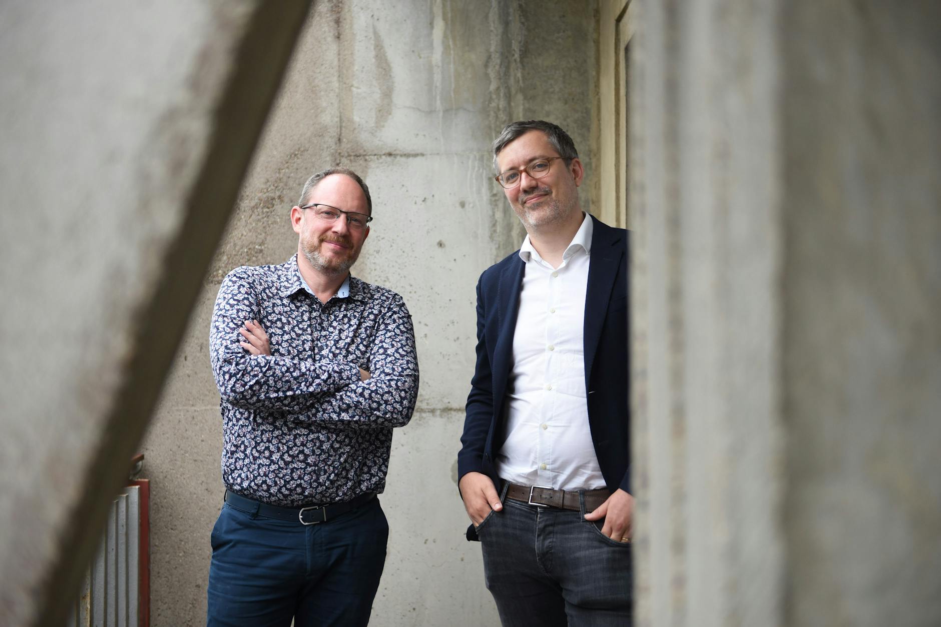 Die Wirtschaftshistoriker Nikolaus Wolf (l.) und Thilo Albers im Gebäude der Wirtschaftswissenschaftlichen Fakultät der Humboldt-Universität.