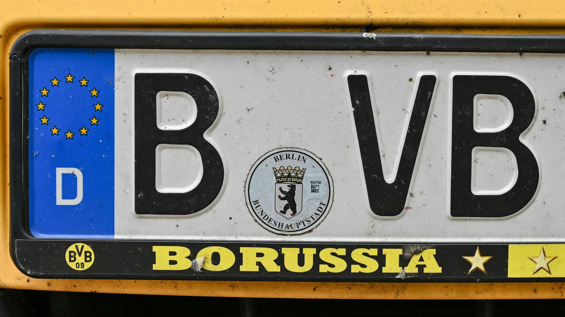 Das Auto-Kennzeichen bleibt auch in Quappendorf: Es beginnt mit den Buchstaben „B VB“.