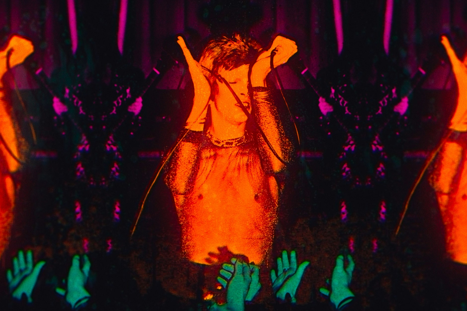 Das Publikum kommt auch am Rande vor in „Moonage Daydream“