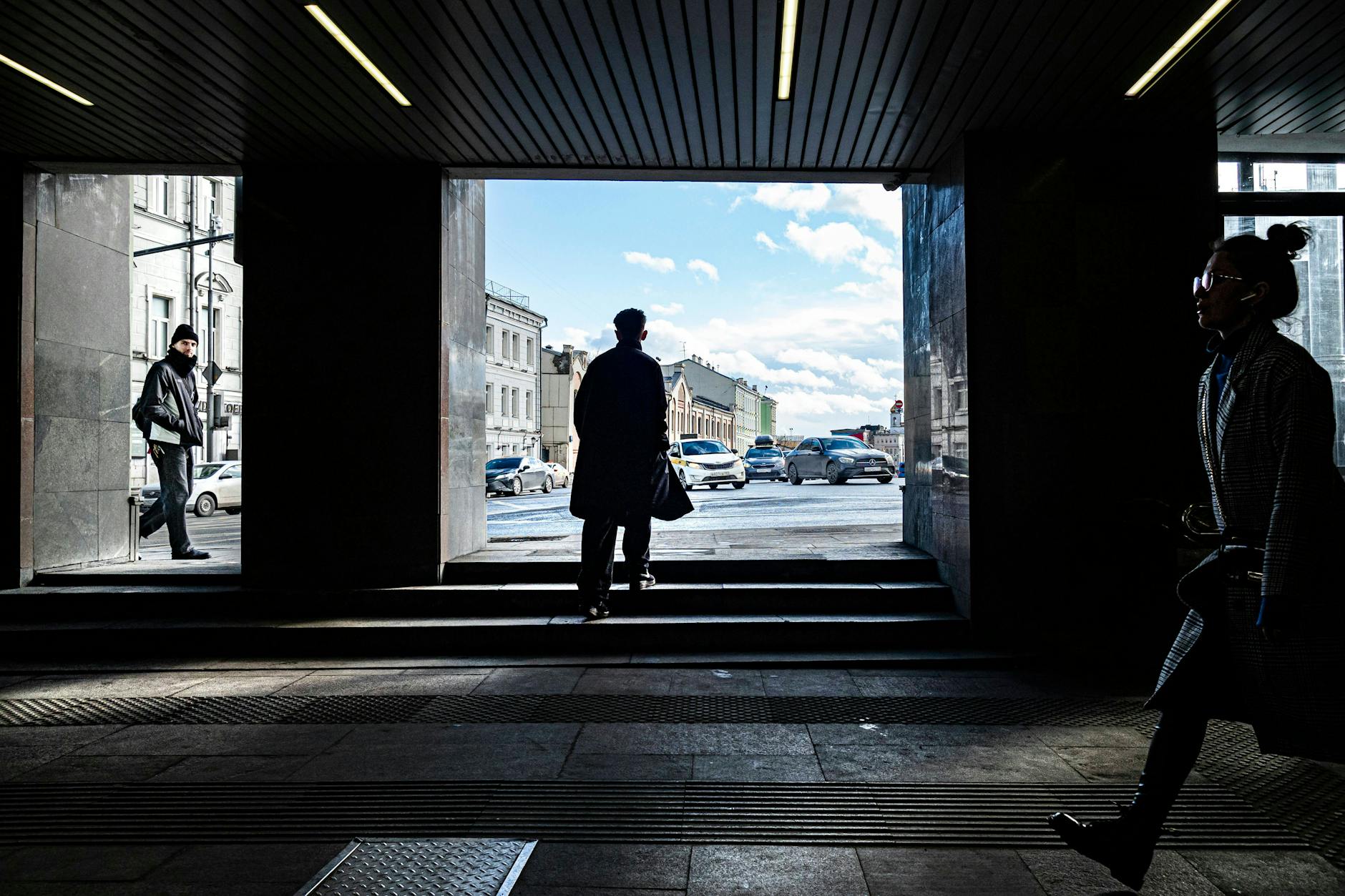 Die Ausgaben der Bürger und des Staates steigen.