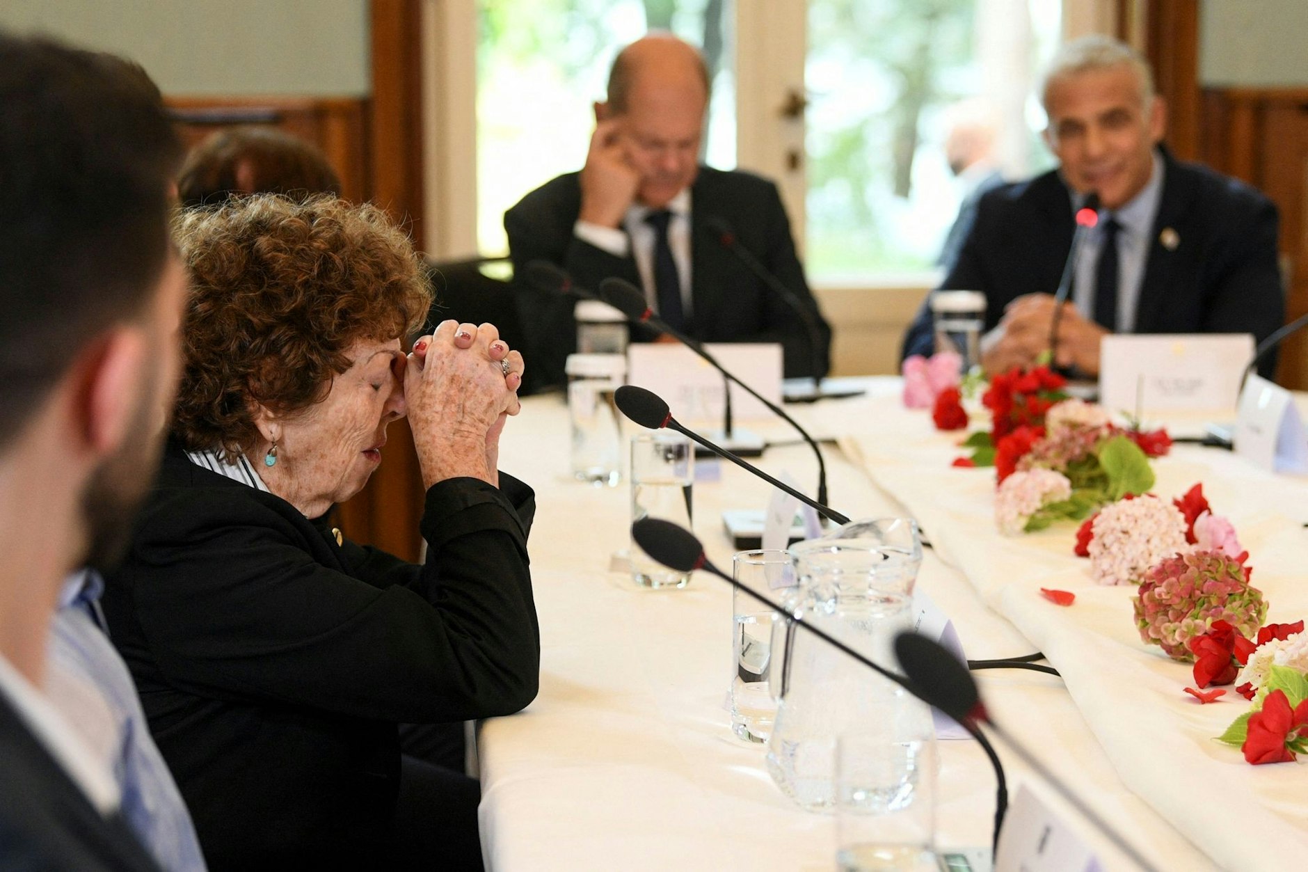 Die Holocaust-Überlebende Schoschana Trister (l) ist mit Israels Ministerpräsident Jair Lapid nach Berlin gereist.  