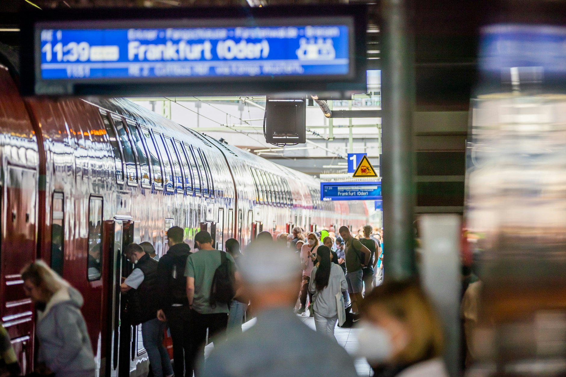 Ob es einen Nachfolger für das 9-Euro-Ticket geben wird, ist bisher weiter unklar. Nach Berichten würde das Berliner Umland außen vor bleiben.