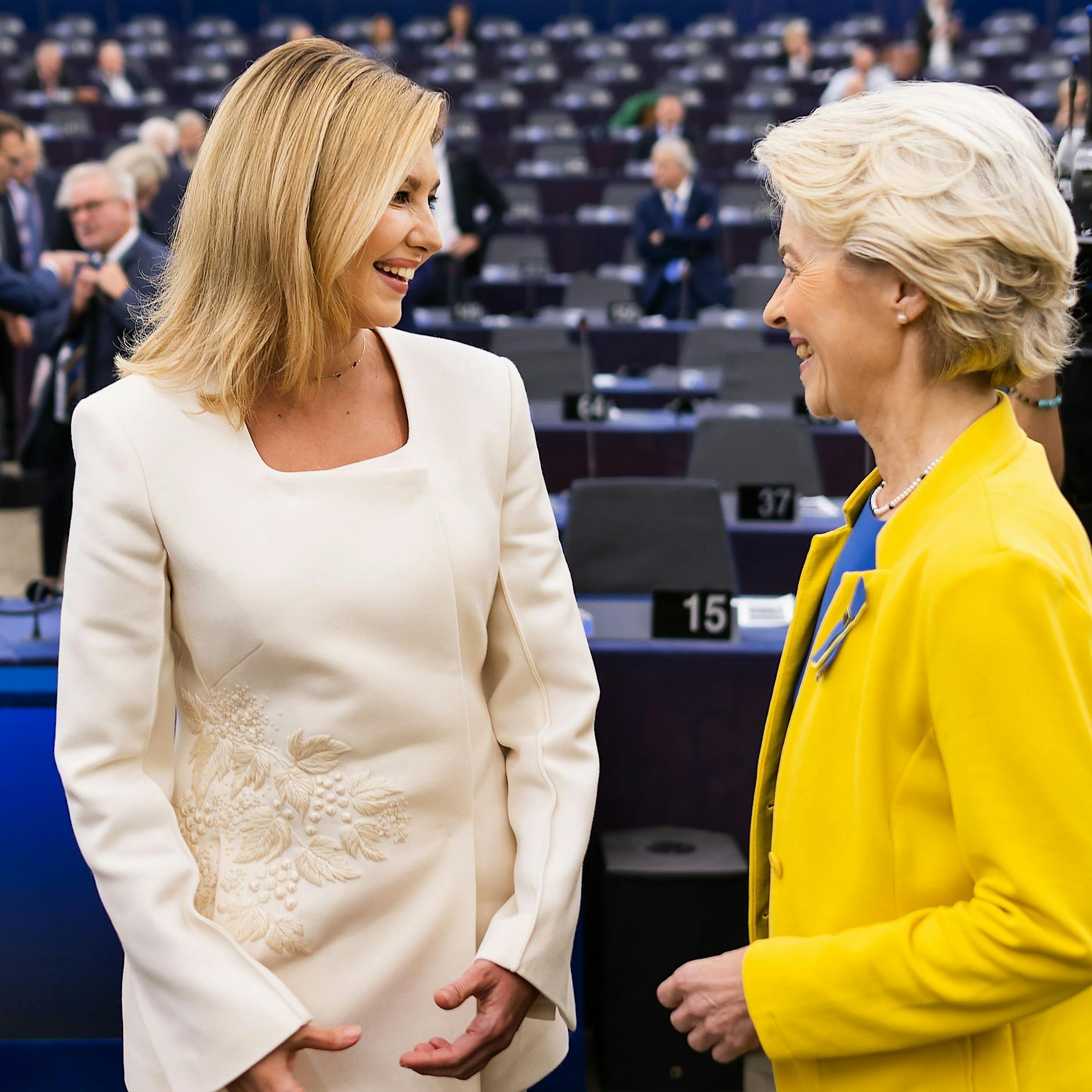 EU-Kommission will Stromproduzenten 140 Milliarden Euro an Übergewinnen abnehmen und umverteilen