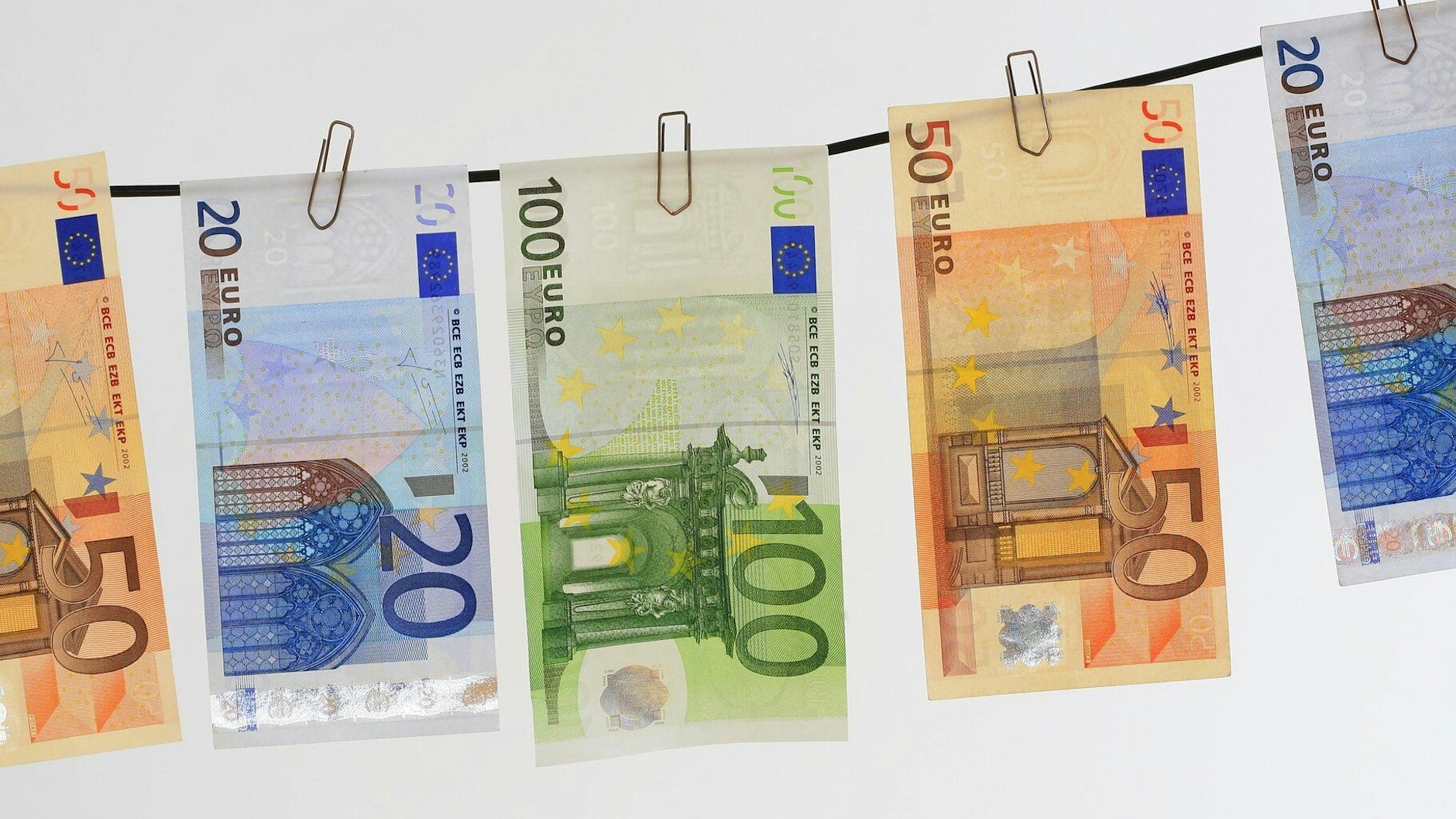 Wäscheleine statt Wäschetrockner: Das spart bares Geld.