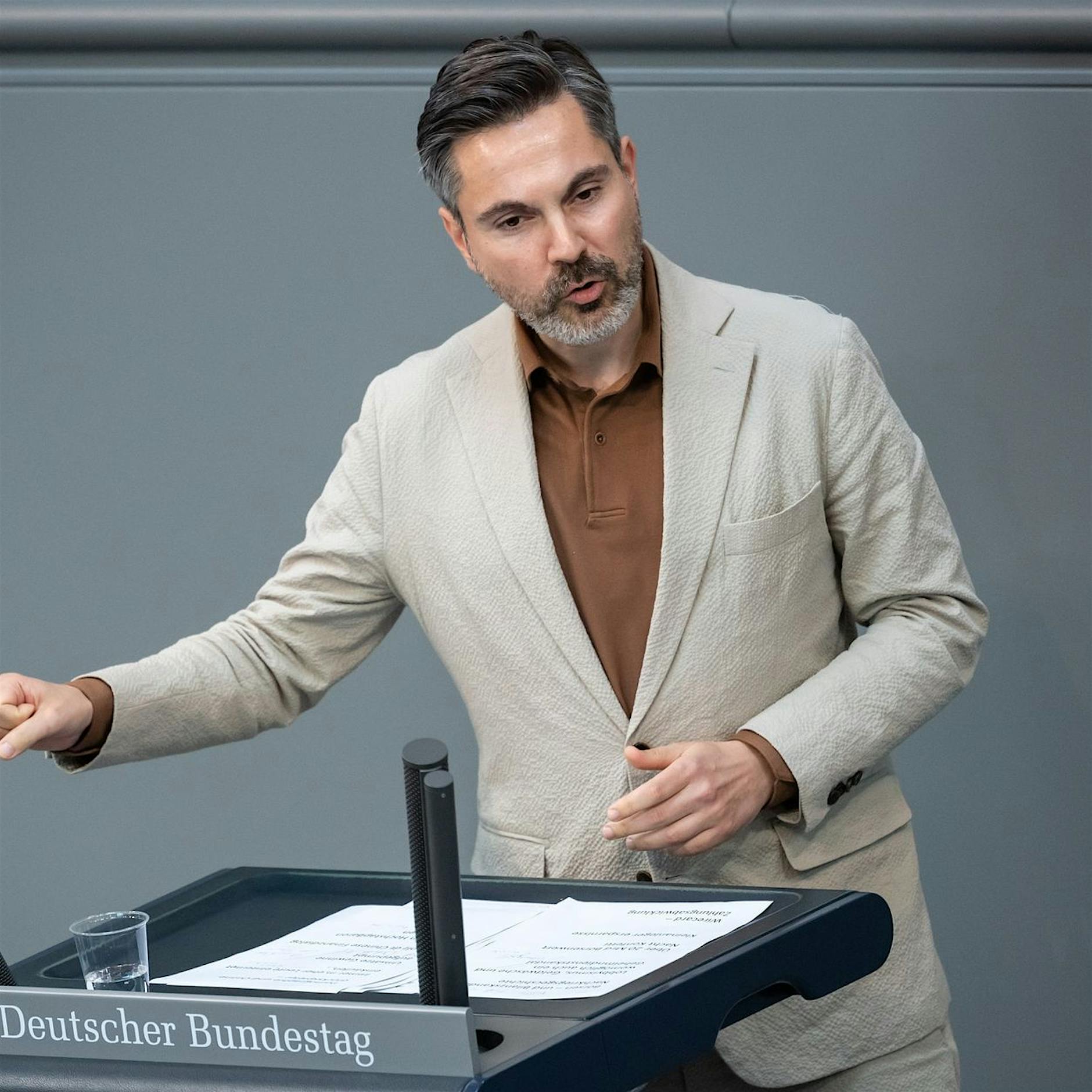 Die Linke: de Masi und Schneider verkünden Parteiaustritt