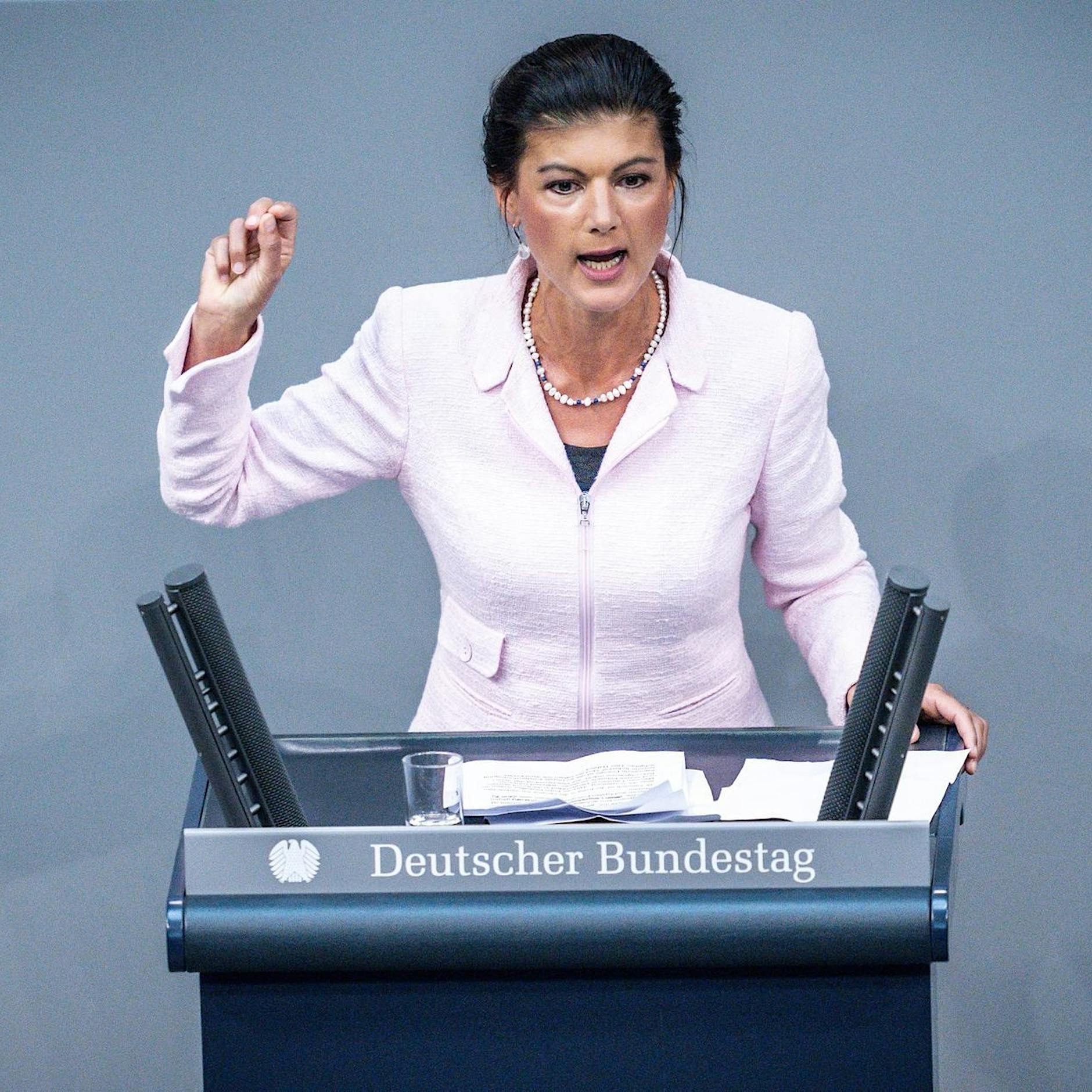 Nach Wagenknecht-Rede: Chaos bei der Linken