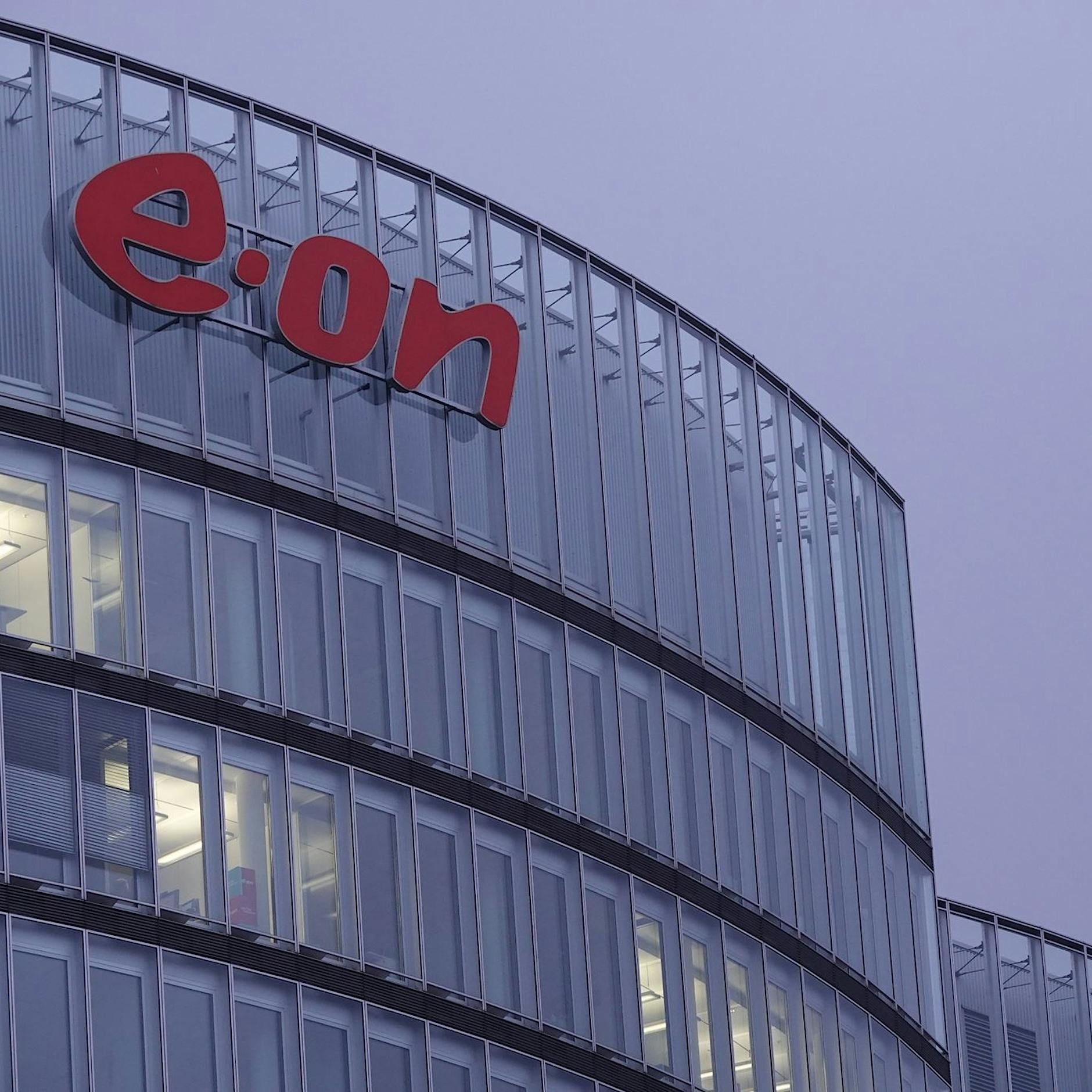 Stromanbieter Eon kündigt offenbar ersten Kunden die Verträge
