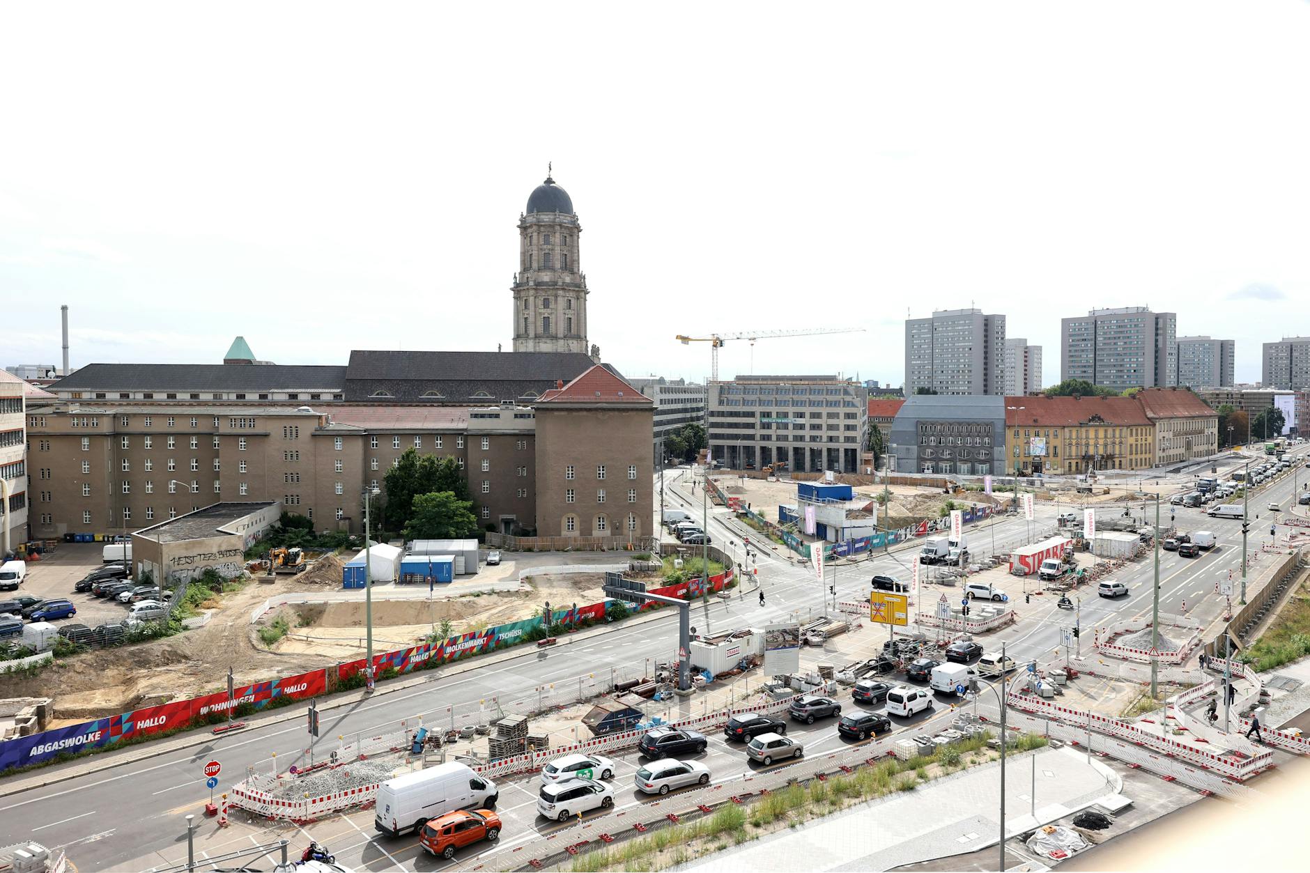 Der Molkenmarkt heute: eine riesige Verkehrsschneise. 