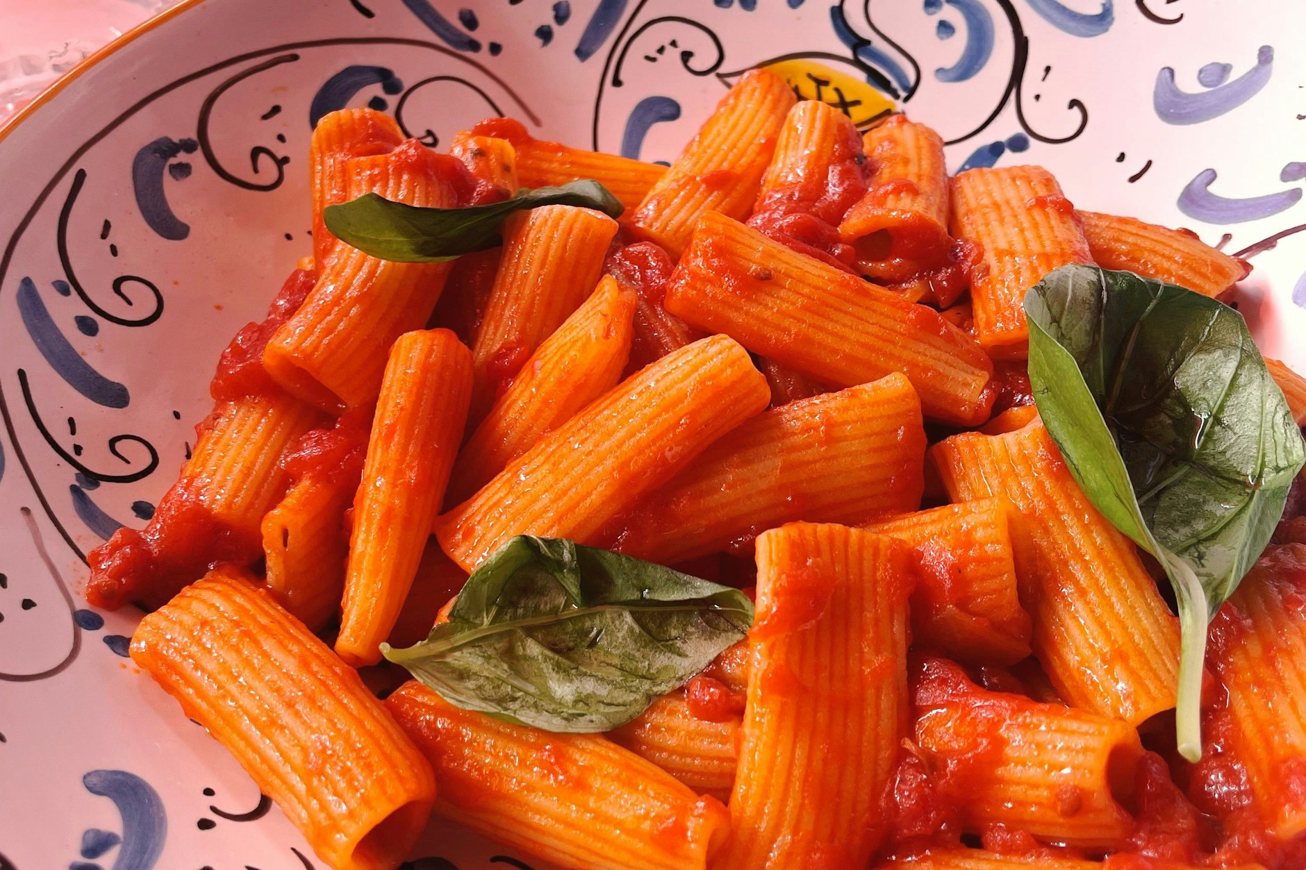 Rigatoni mit Tomatensoße: ein gelungener Klassiker.