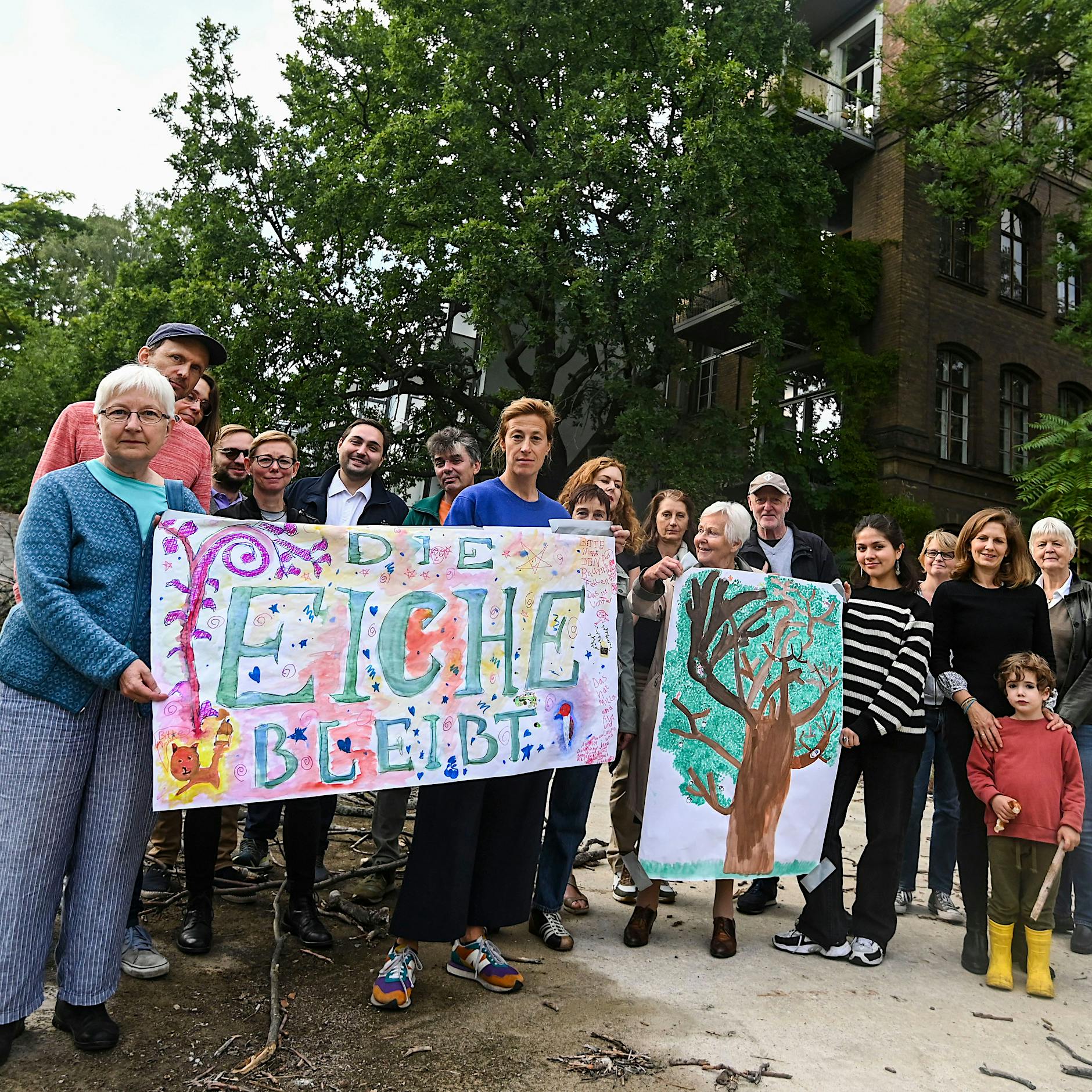 Baurecht bricht Baumrecht: Kann eine 200-jährige Berliner Eiche gerettet werden?