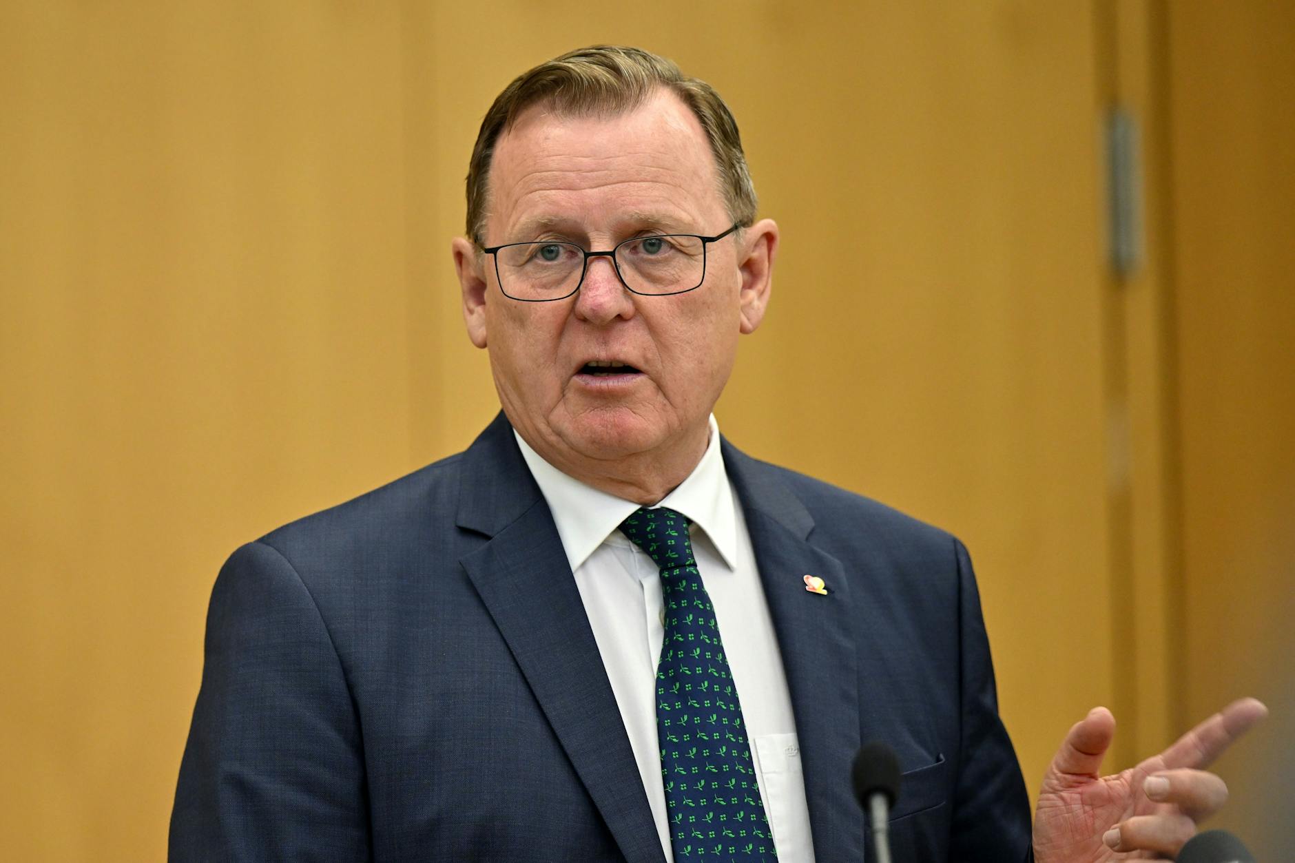 Bodo Ramelow (Die Linke), Ministerpräsident von Thüringen, bei einer Rede. (Archivbild)