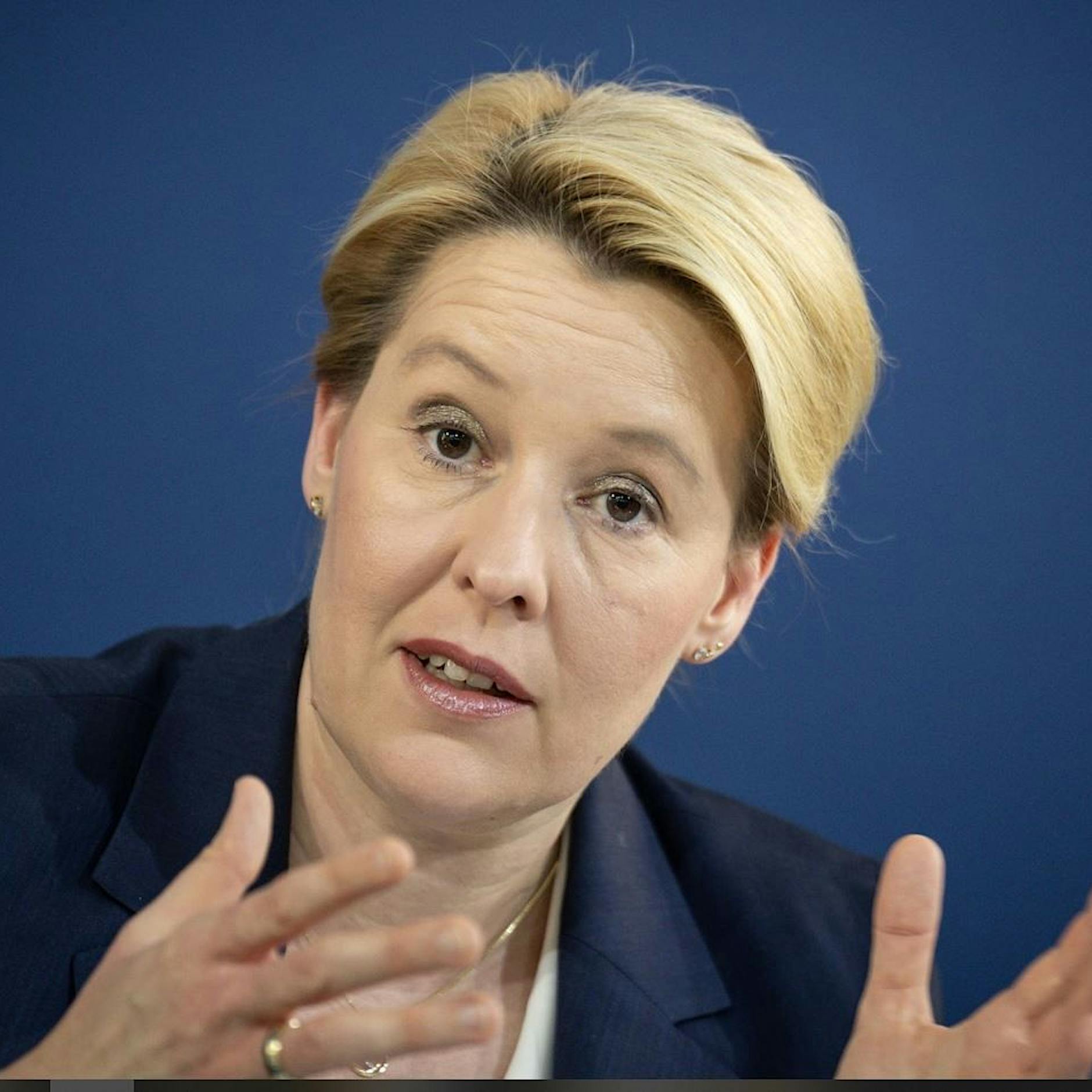 29-Euro-Ticket: Fast hätte sich Franziska Giffey so richtig blamiert!