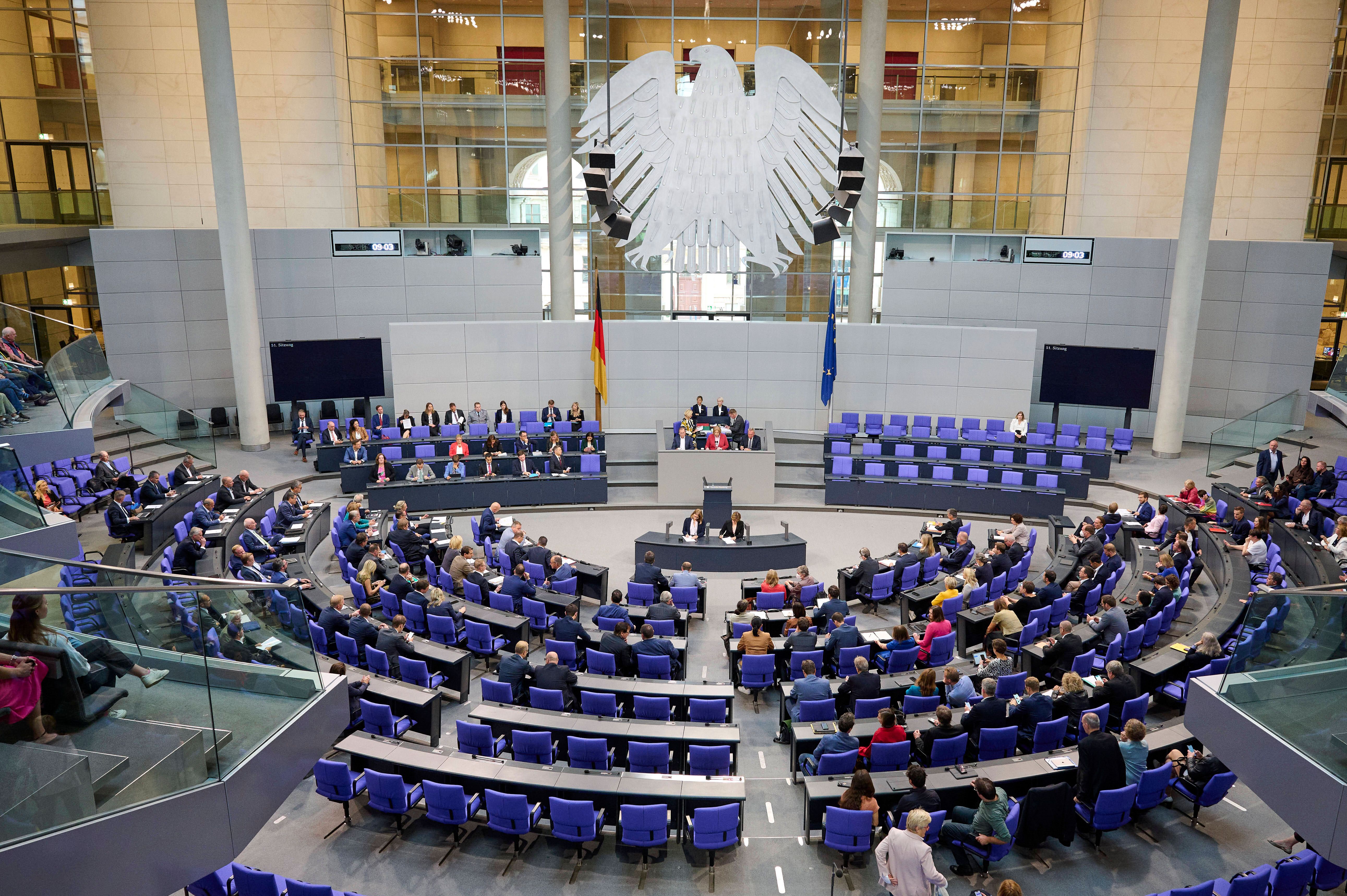 Lücke Im Lobbyregister: Rüstungsverbände Haben Freien Zugang Zum Bundestag