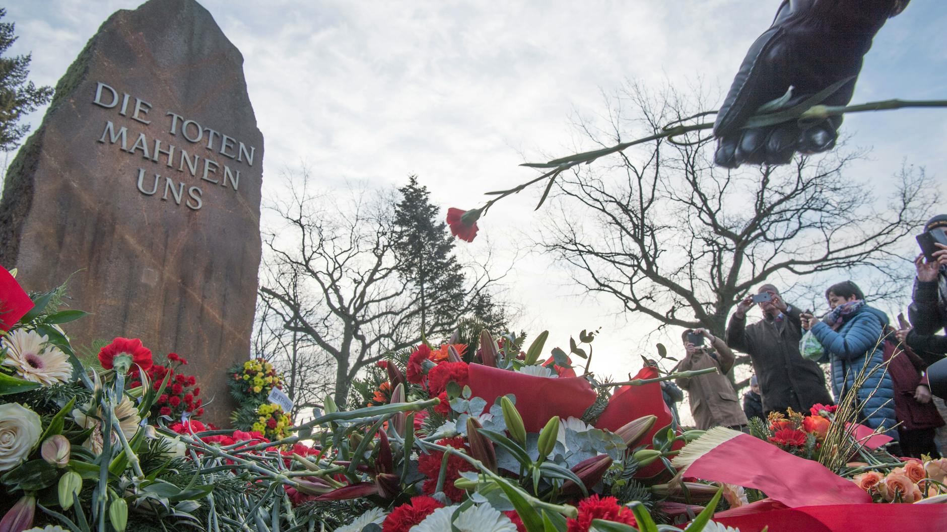 Jedes Jahr Mitte Januar wird auf dem Friedhof der Sozialisten Karl Liebknechts und Rosa Luxemburgs gedacht.