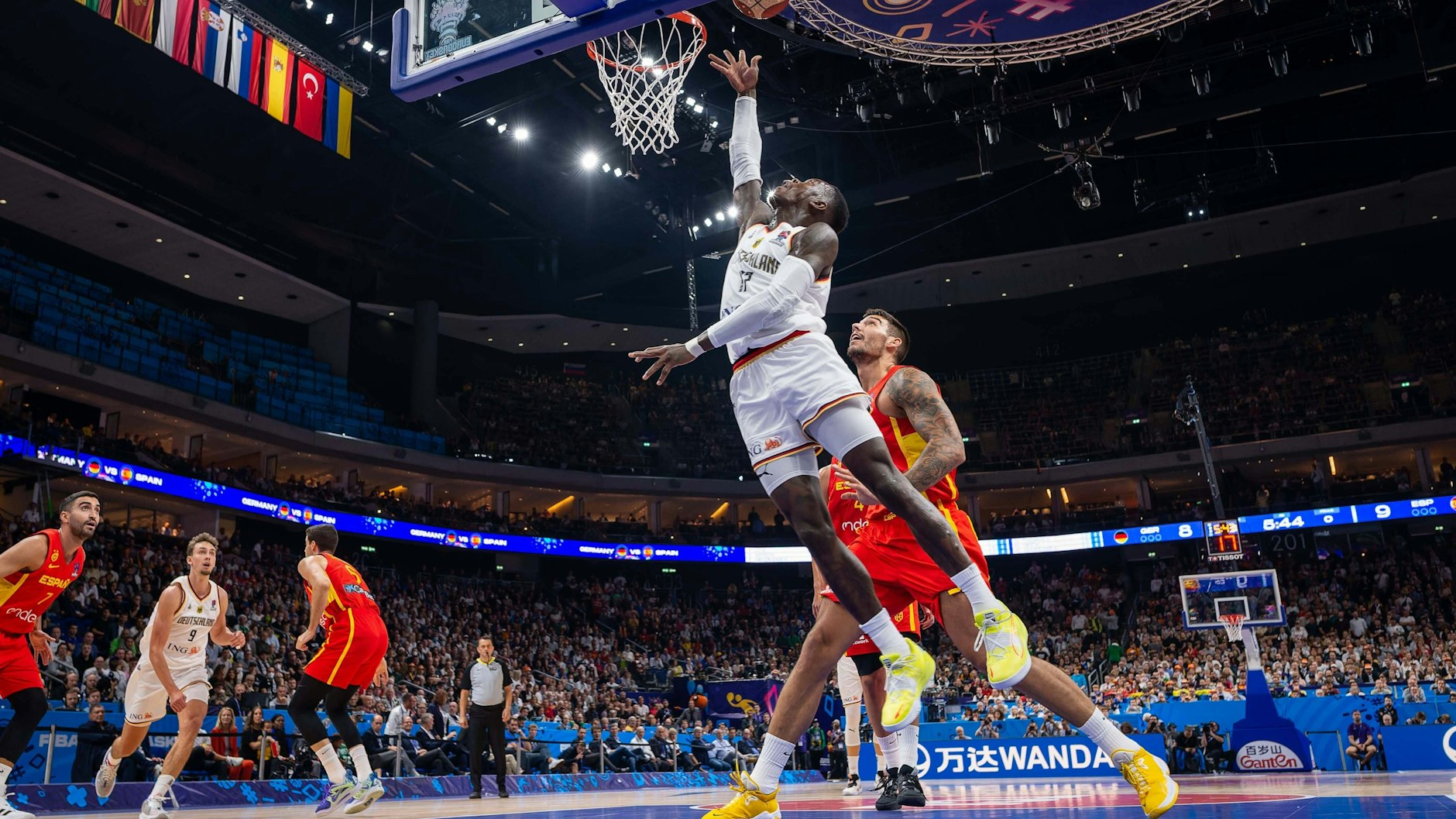 Ein Korbleger von Dennis Schröder. Für den Sieg reichte es leider nicht.&nbsp;