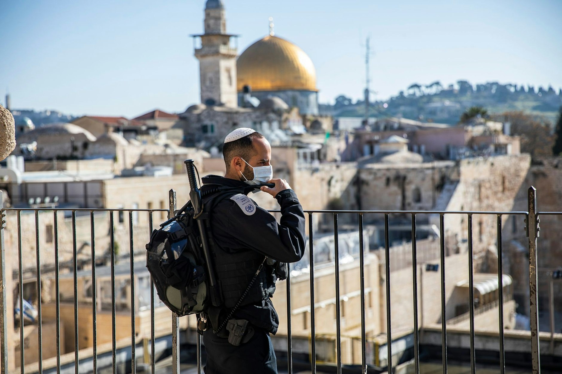 Ein israelischer Soldat auf dem Tempelberg in Jerusalem.