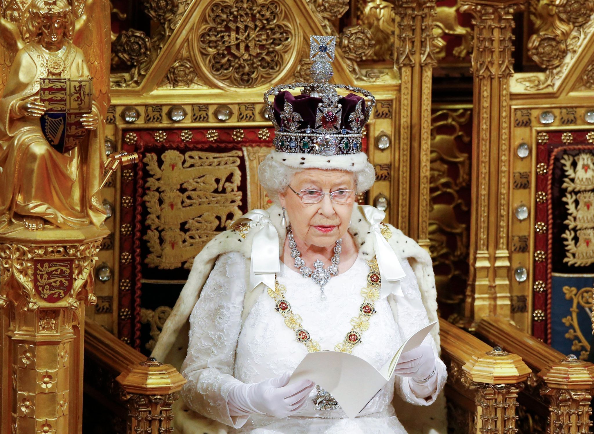 Image - Diese Schmuckstücke nimmt Queen Elizabeth mit ins Grab