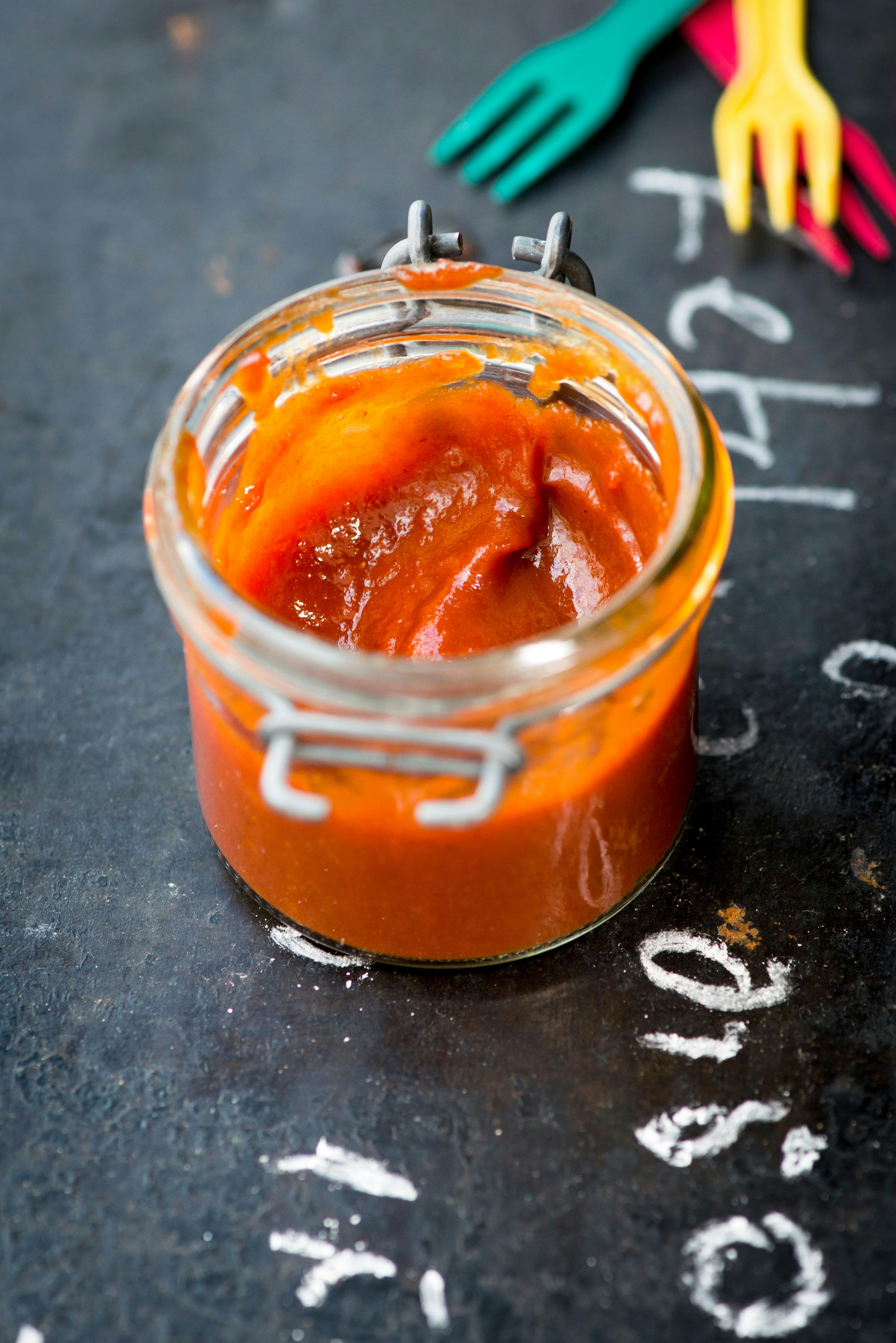 Super fruchtigen Ketchup einfach selber machen – gelingt auch ohne Zucker